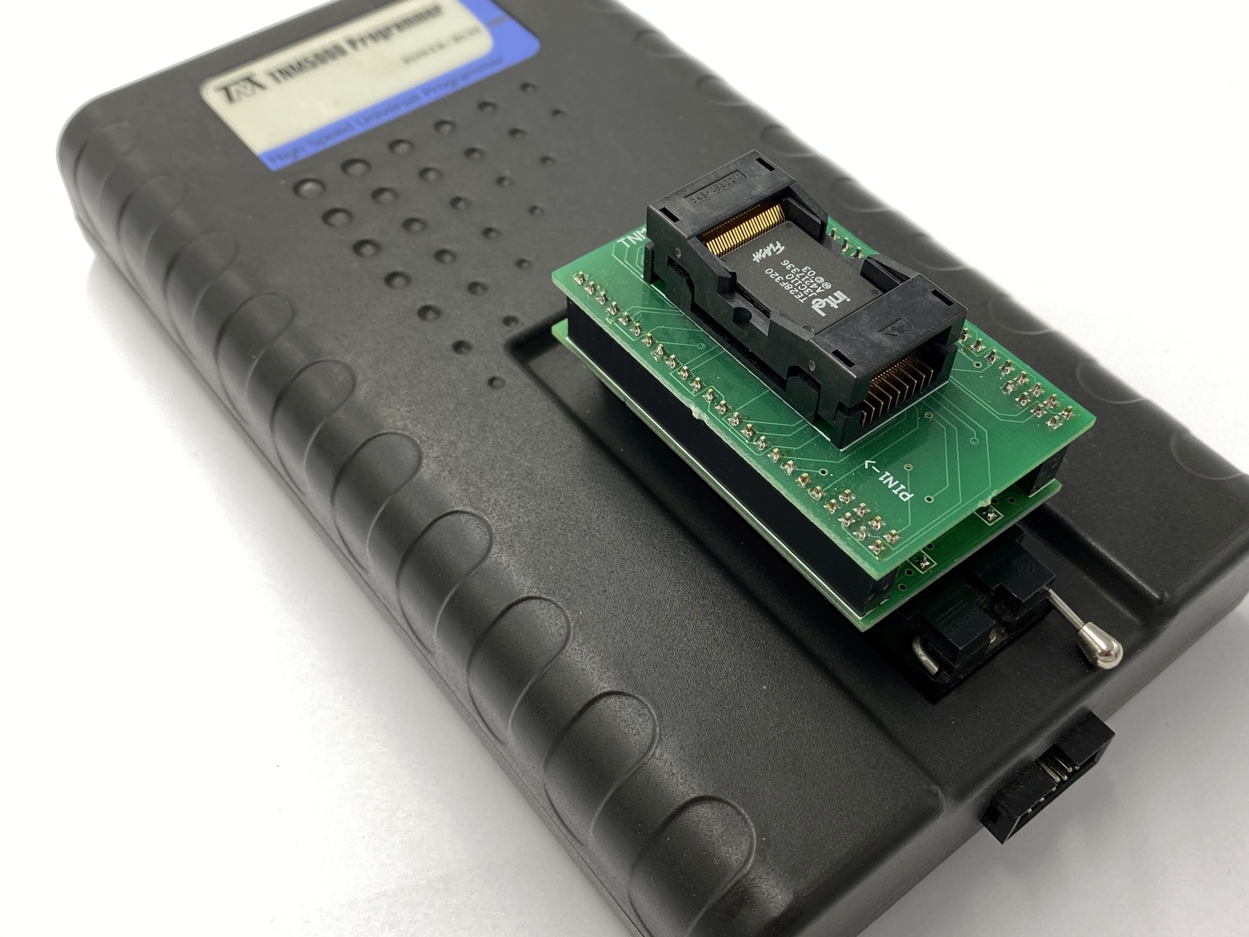 

Usługa programowania zakupionej pamięci lub uP