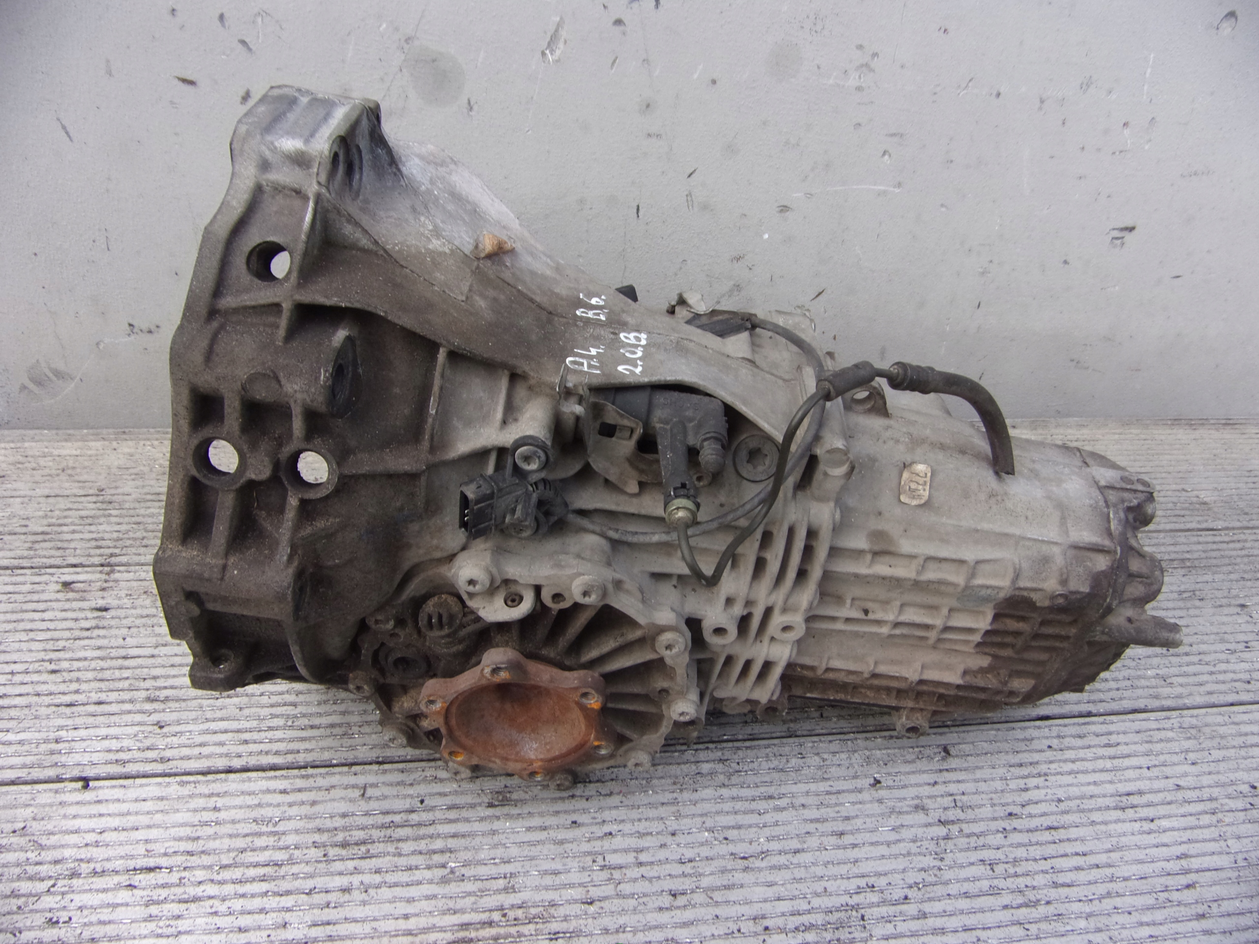 Getriebe MANUALNA AUDI A4 B6 GBM