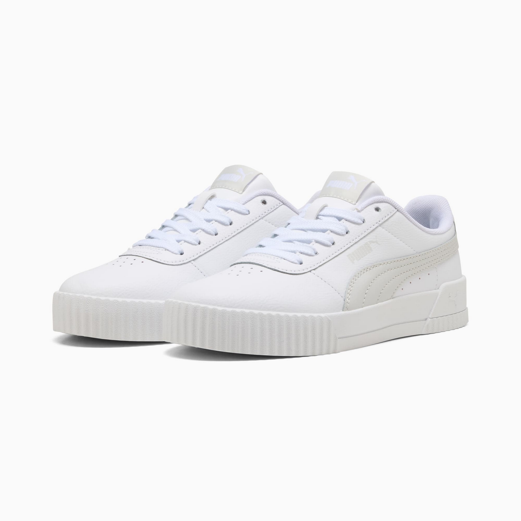 Sportovní obuv Puma Carina L 370325 52 bílé tenisky vel. 38