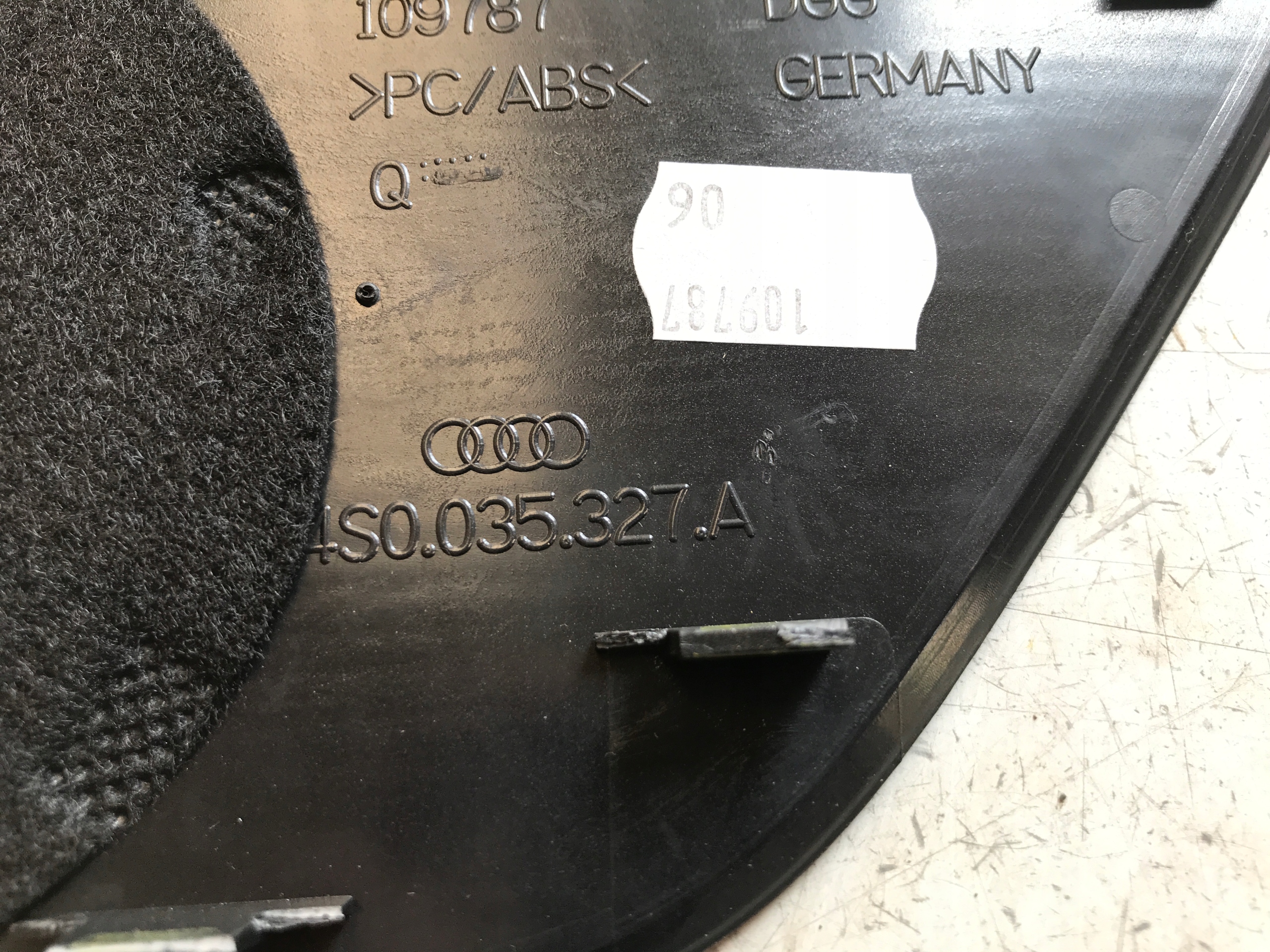 Audi R8 PLUS 5.2 4S защита накладка консоли