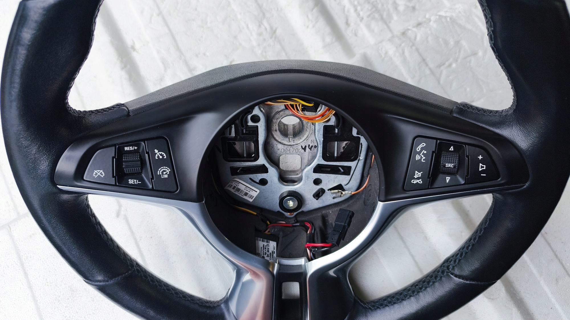 руль opel ADAM 13357747