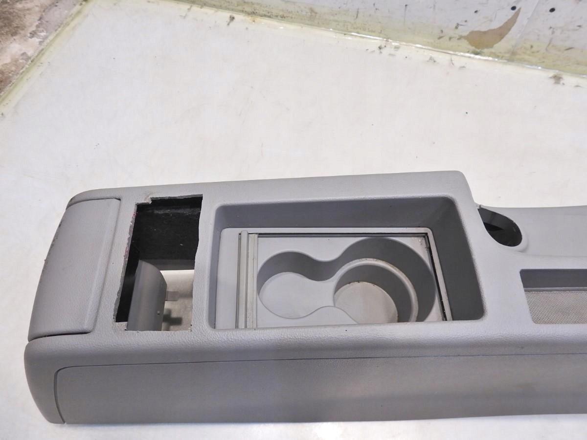 тунель середина Audi A3 8P 8P1863244 8P1863244A