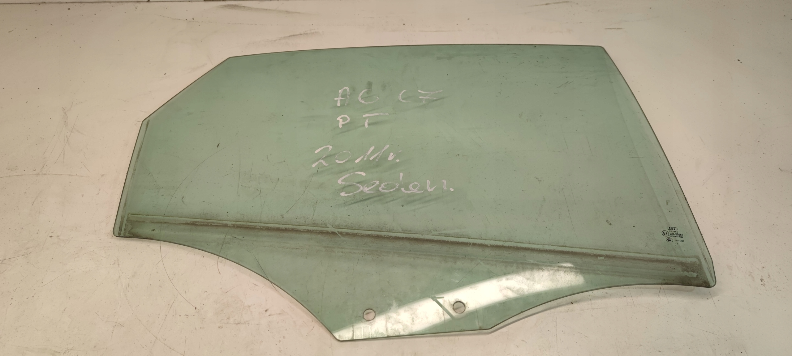 window side door right rear part AUDI A6 C7 2011R.