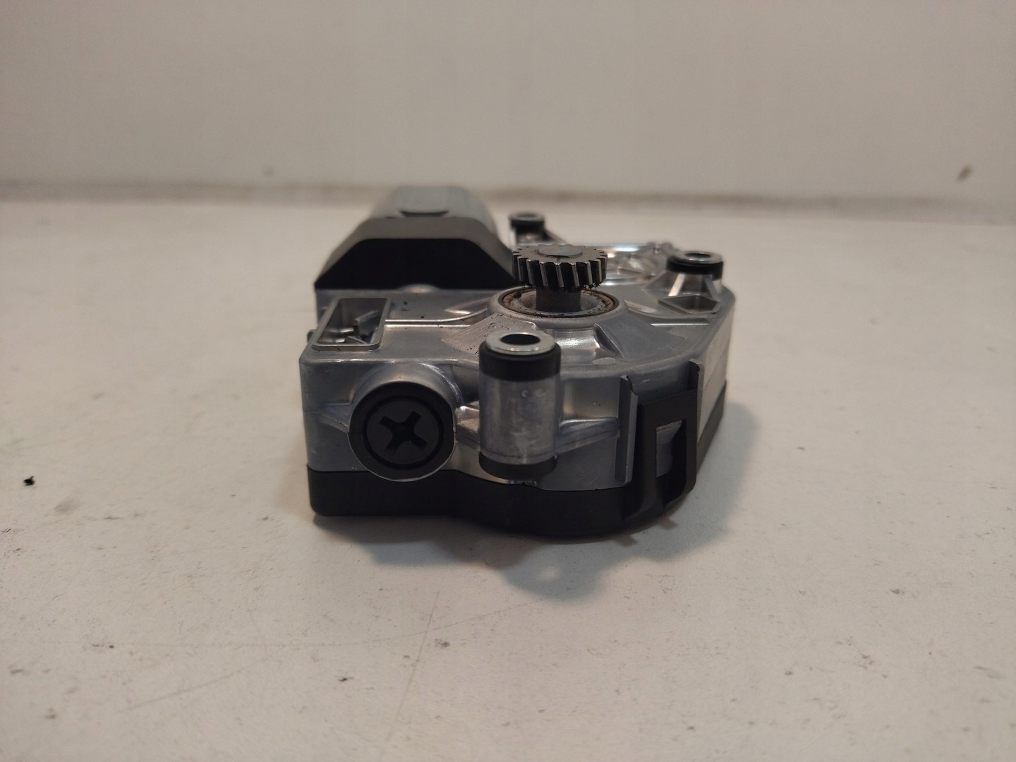 4H0959591 SILNICZEK SZYBERDACHU AUDI A8 4H D4 Numer katalogowy oryginalu 4H0959591