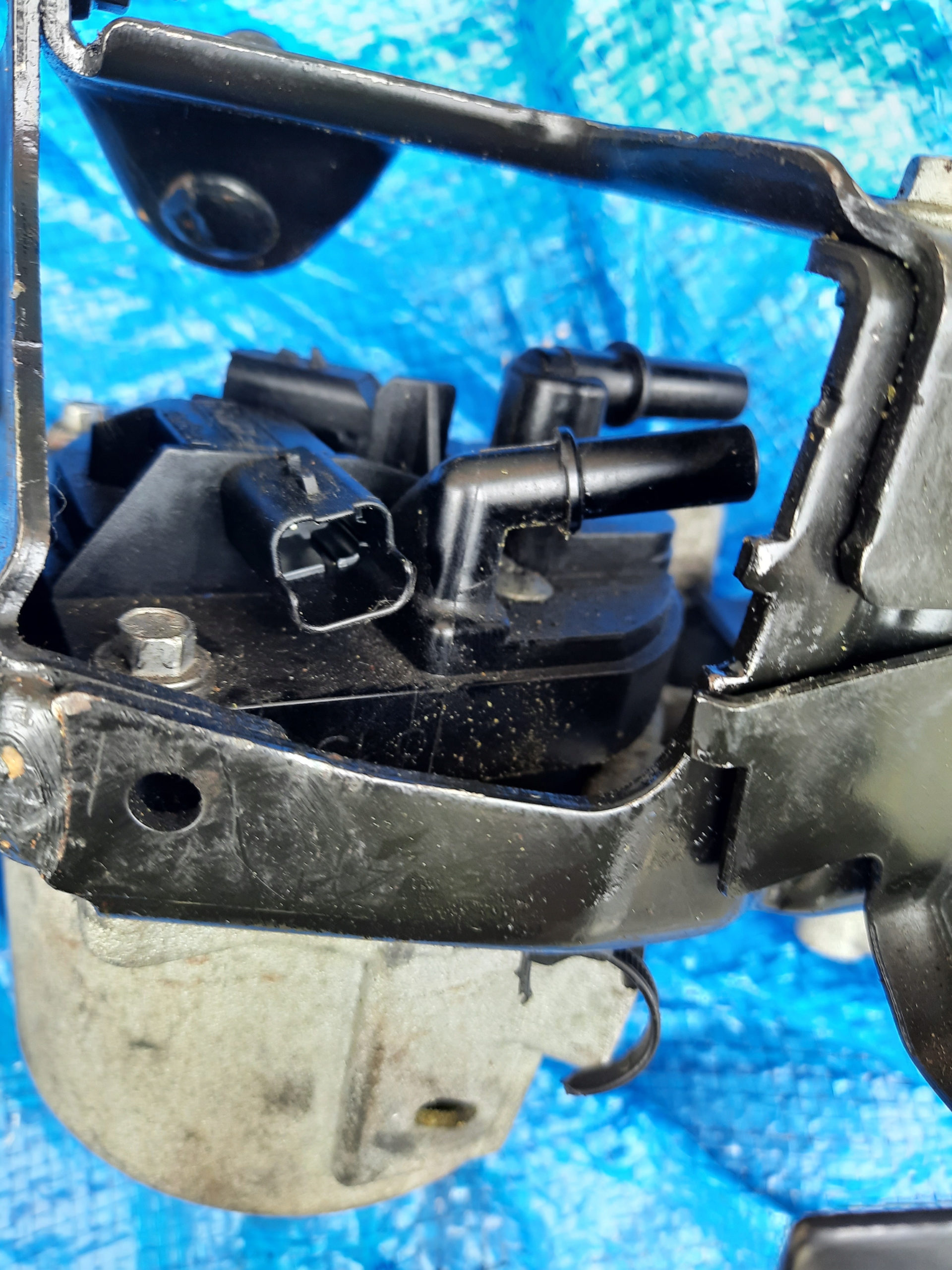 КОРПУС ТОПЛИВНОГО ФИЛЬТРА FORD FIESTA MK7 1.4 1.6 B-MAX