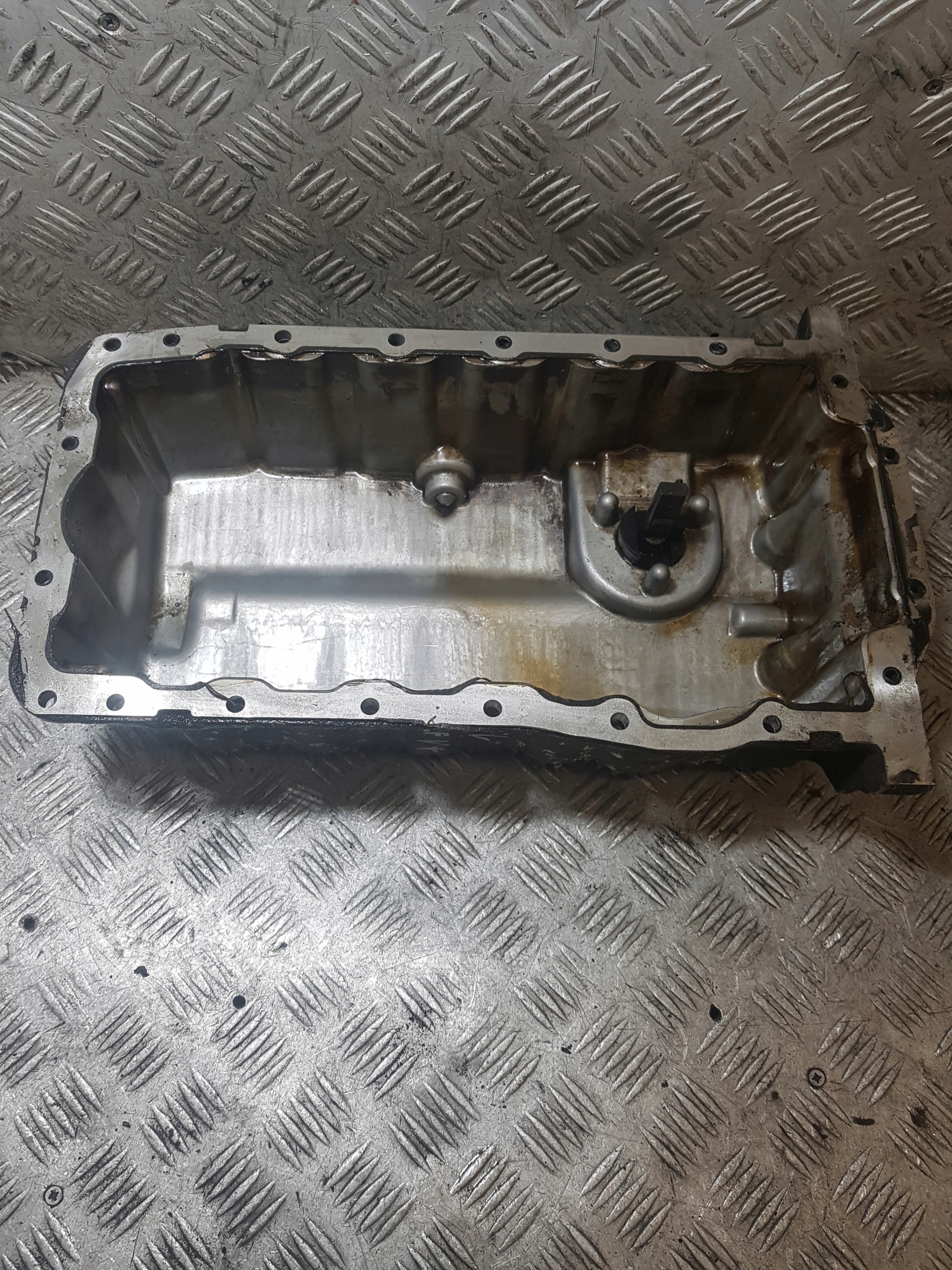 Ölwanne VOLKSWAGEN GOLF 5 PLUS 06A103603AJ