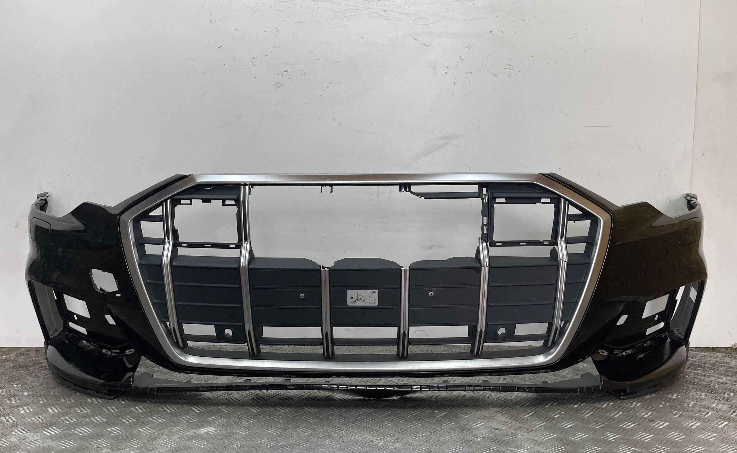 front bumper front AUDI A6 C8 4K ALLROAD 4K0807437H
