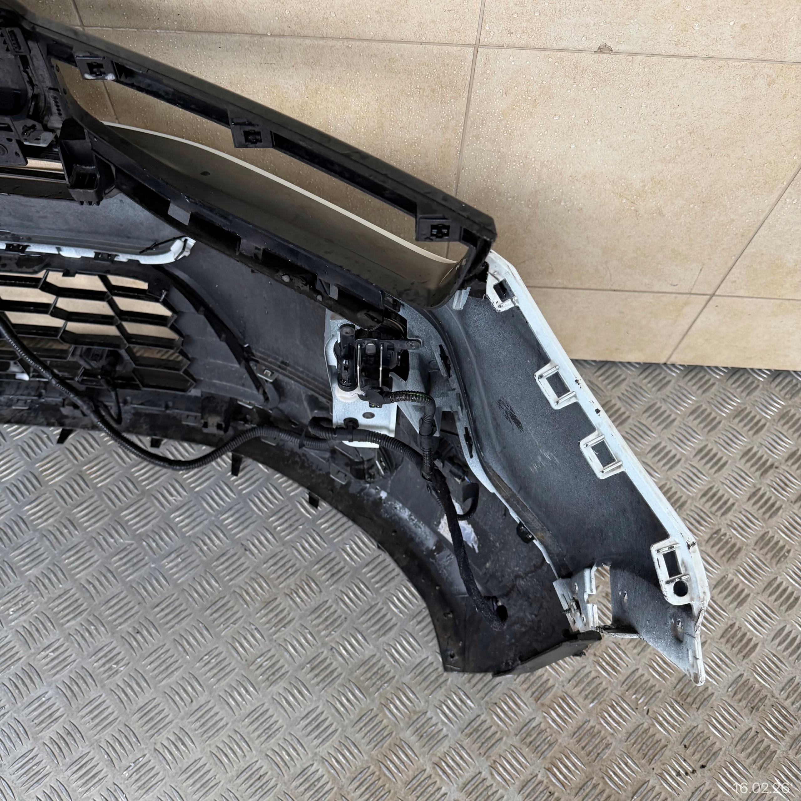 front bumper complete JEEP AVENGER 2023 ROK 4 PDC
