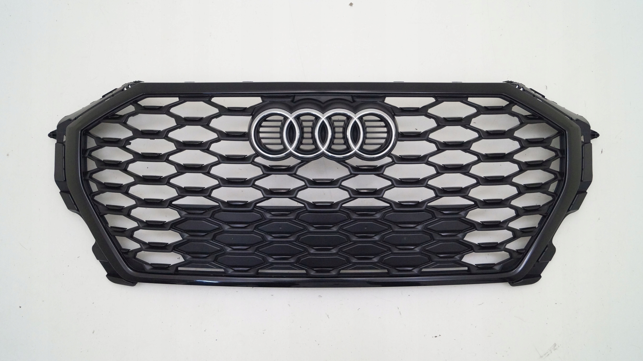 Audi Q3 Kühlergrill FRONTGRILL Kühlergitter 83F853651AK - Thumbnail 1