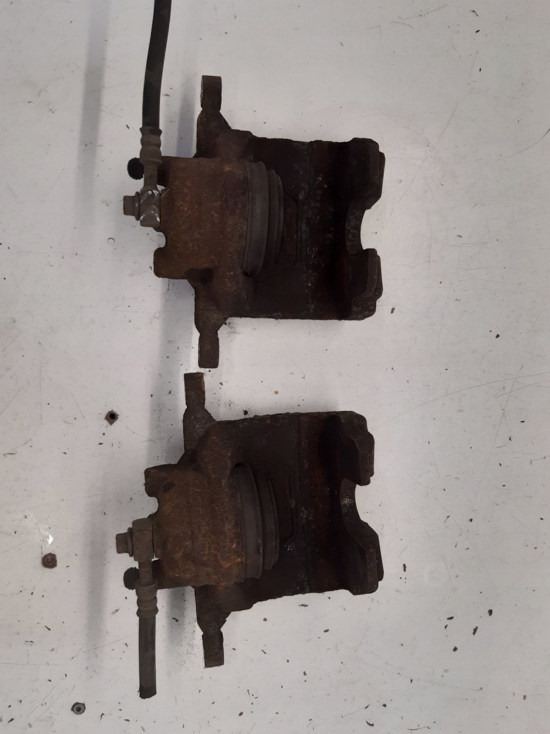 calipers front para Opel Mokka A 1,6 CDTI