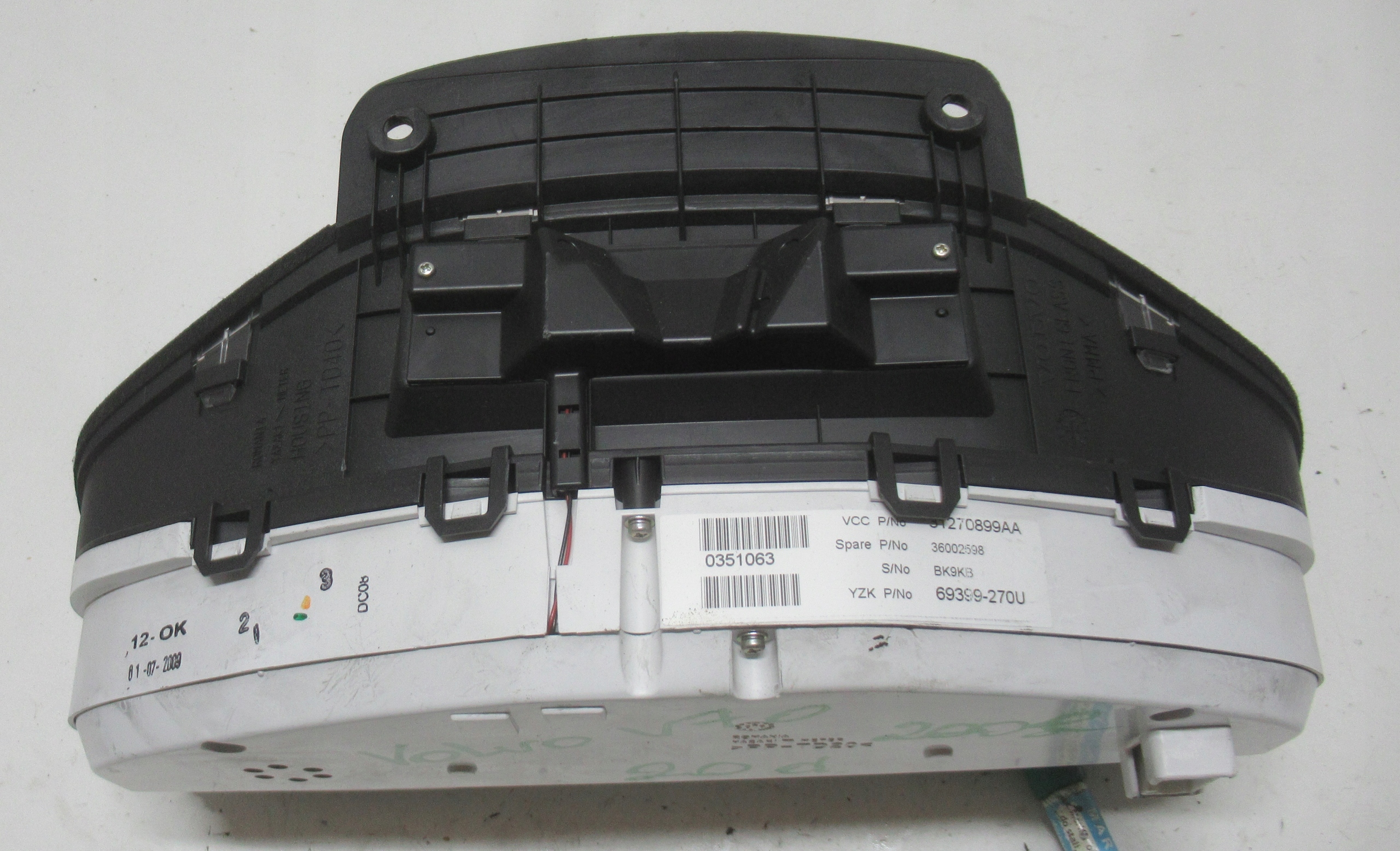 VOLVO V70 2.0 D 09R dials dials 31270899AA