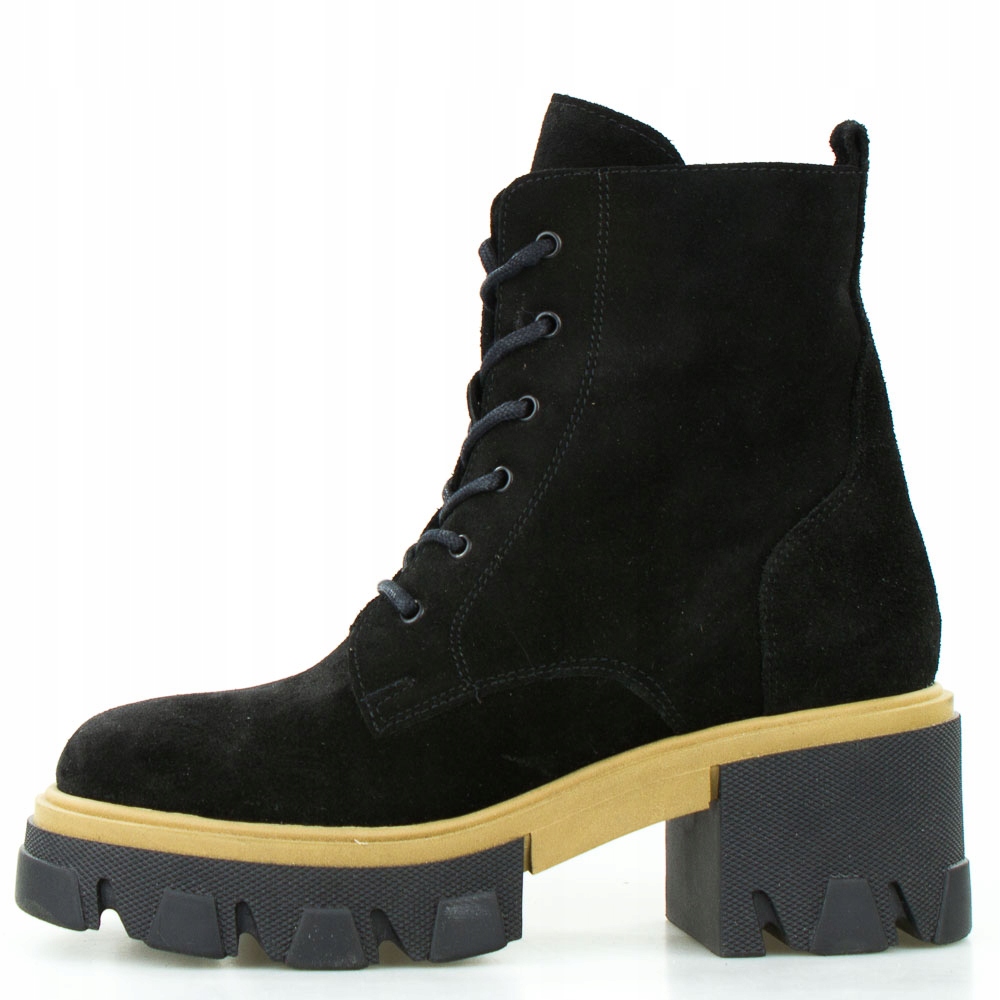 Černé Kožené Workery Na Špalku Se Zavazováním, Velikost 39