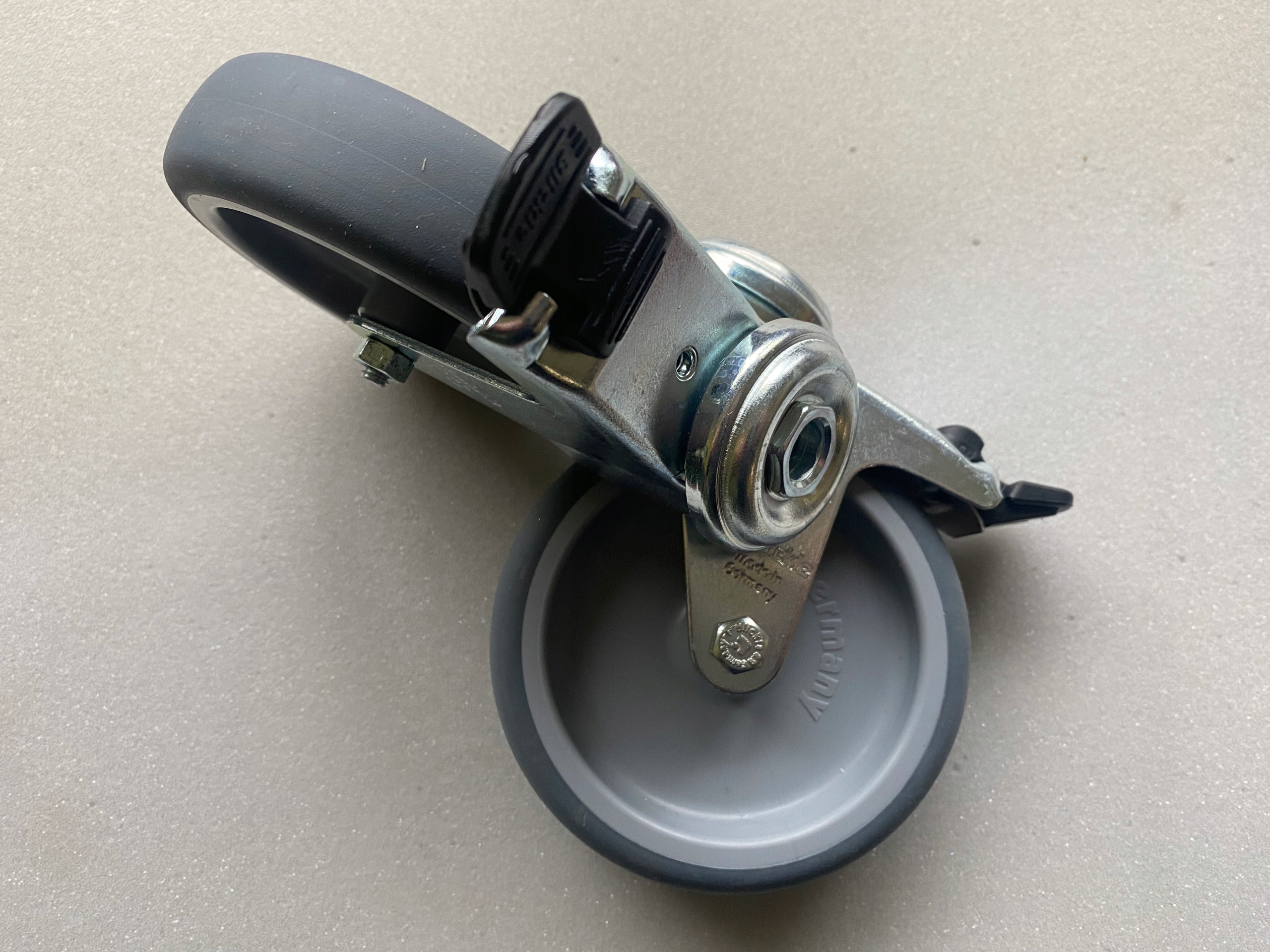 HILTI KOŁO KÓŁKO DO ODKURZACZA BLICKLE Pojemność zbiornika 0 l