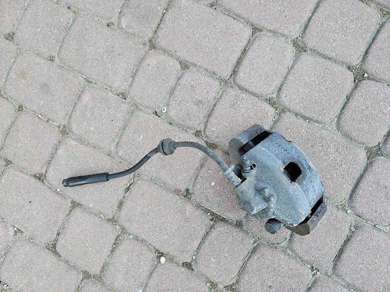 caliper brake front front right Opel Corsa E
