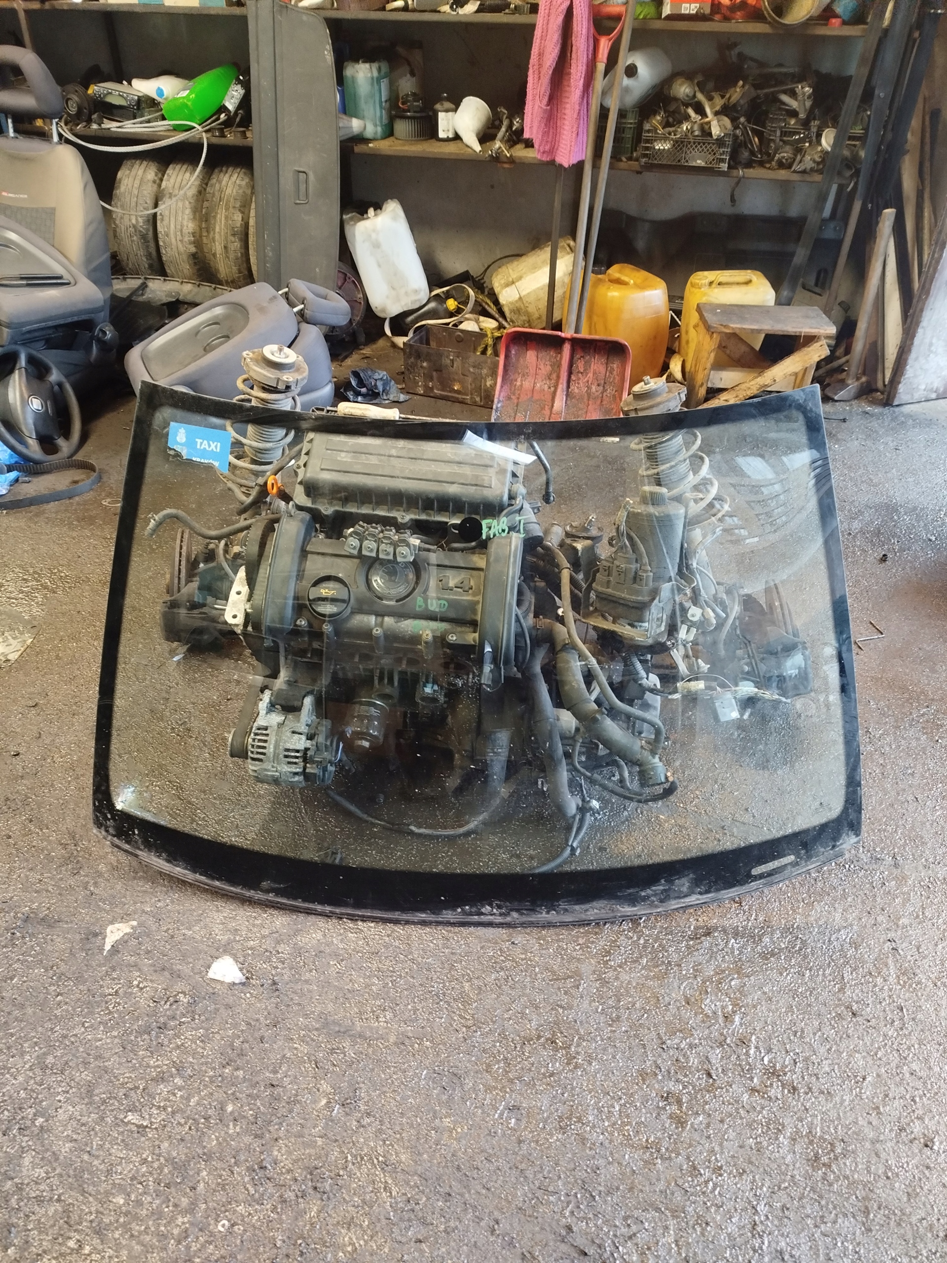 SZYBA CZOŁOWA PRZEDNIA SKODA FABIA 1 I 99-08