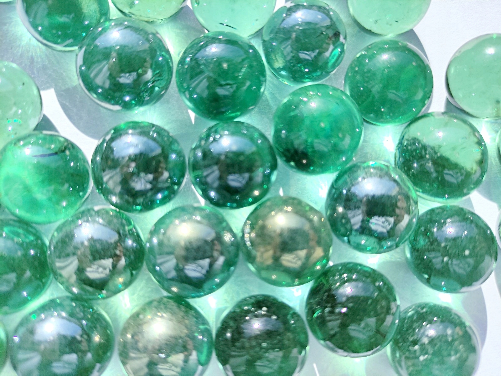 KULKI SZKLANE FI.16 MM ZIELONE MORSKIE SZKŁO OZDOBNE TURKUSOWE 35 SZT Marka Blue Way