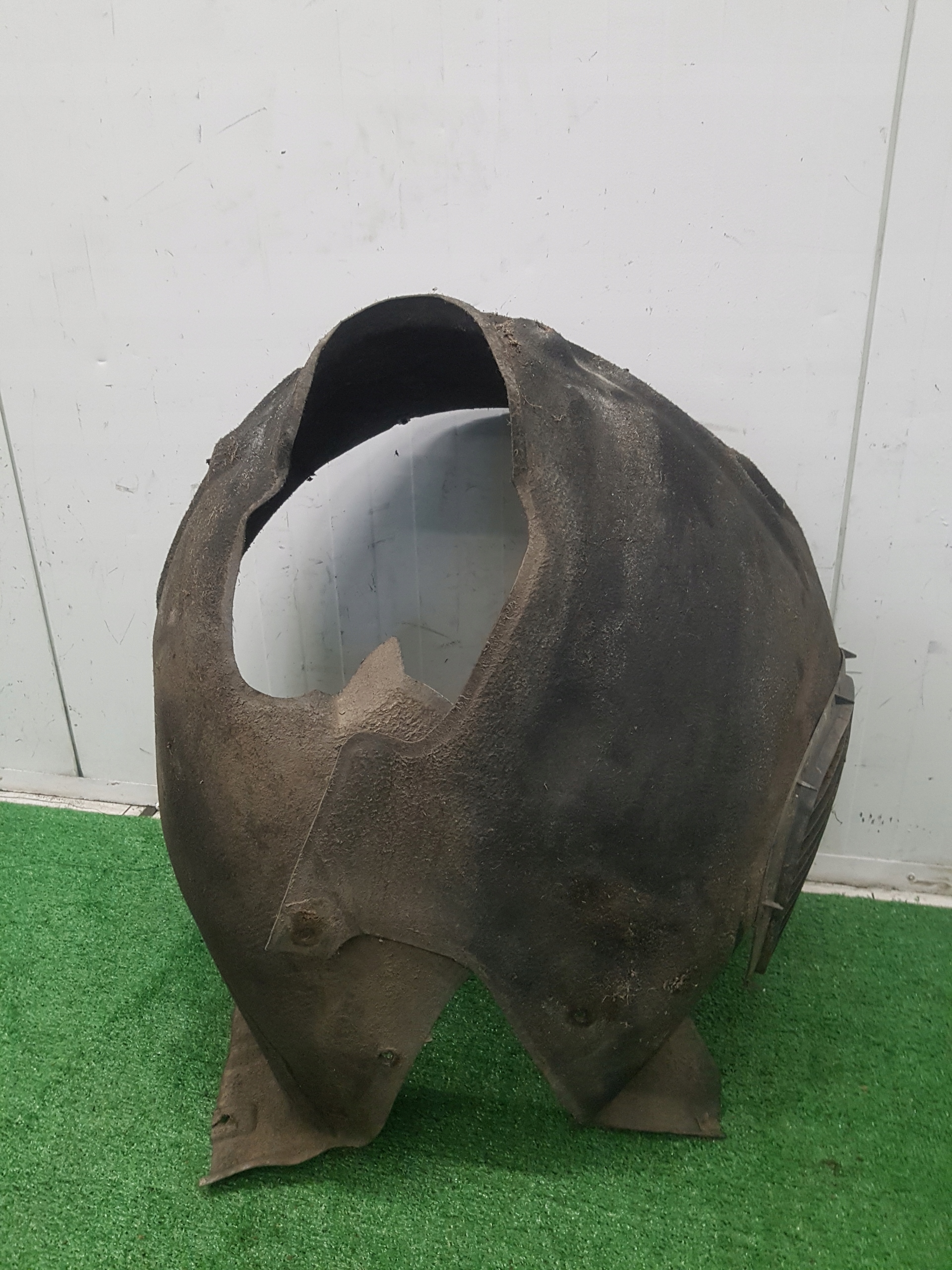 mudguard left front AUDI Q7