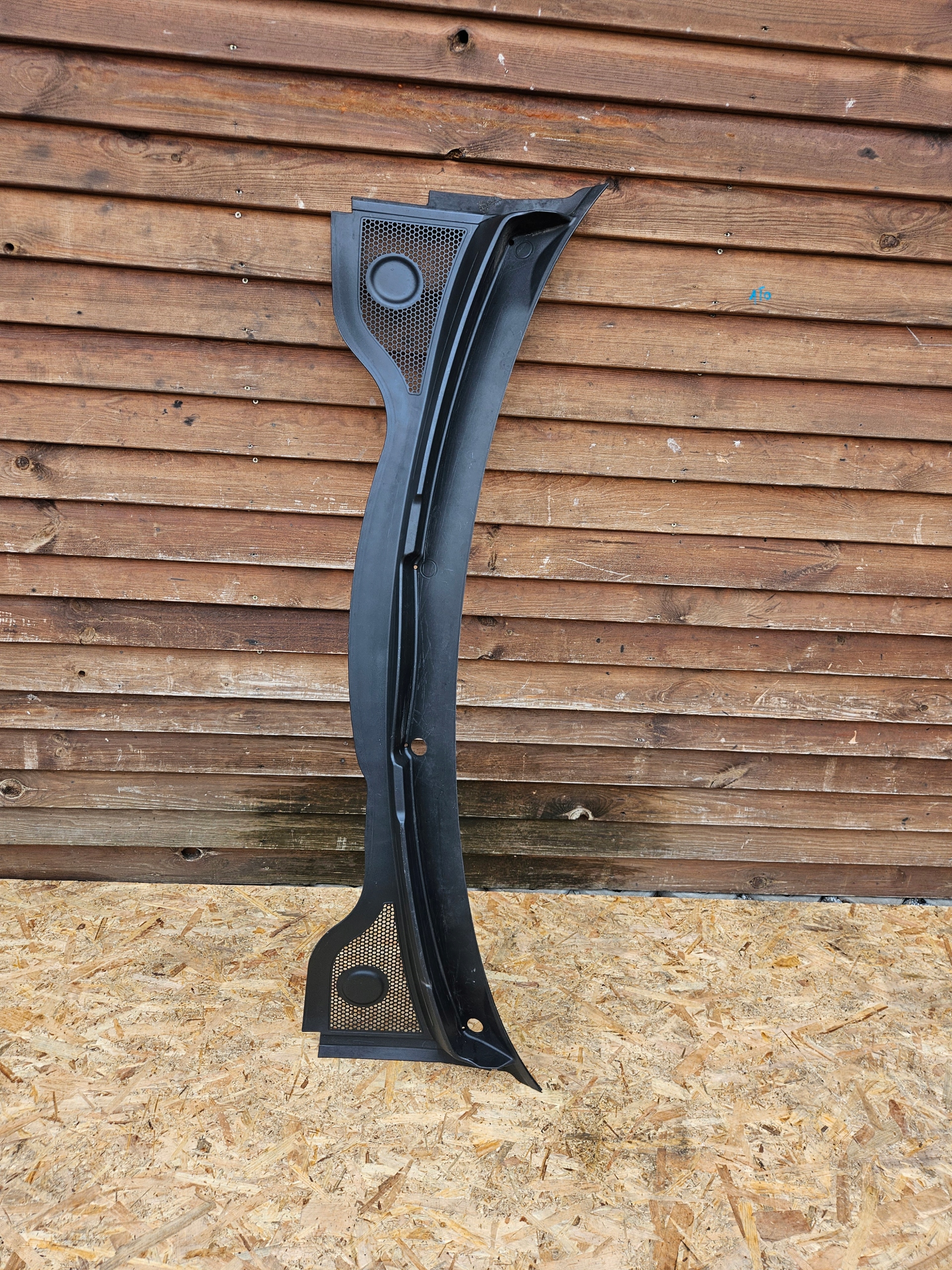 МОНТАЖ ПІД СКЛОМ GORNE AUDI Q3u