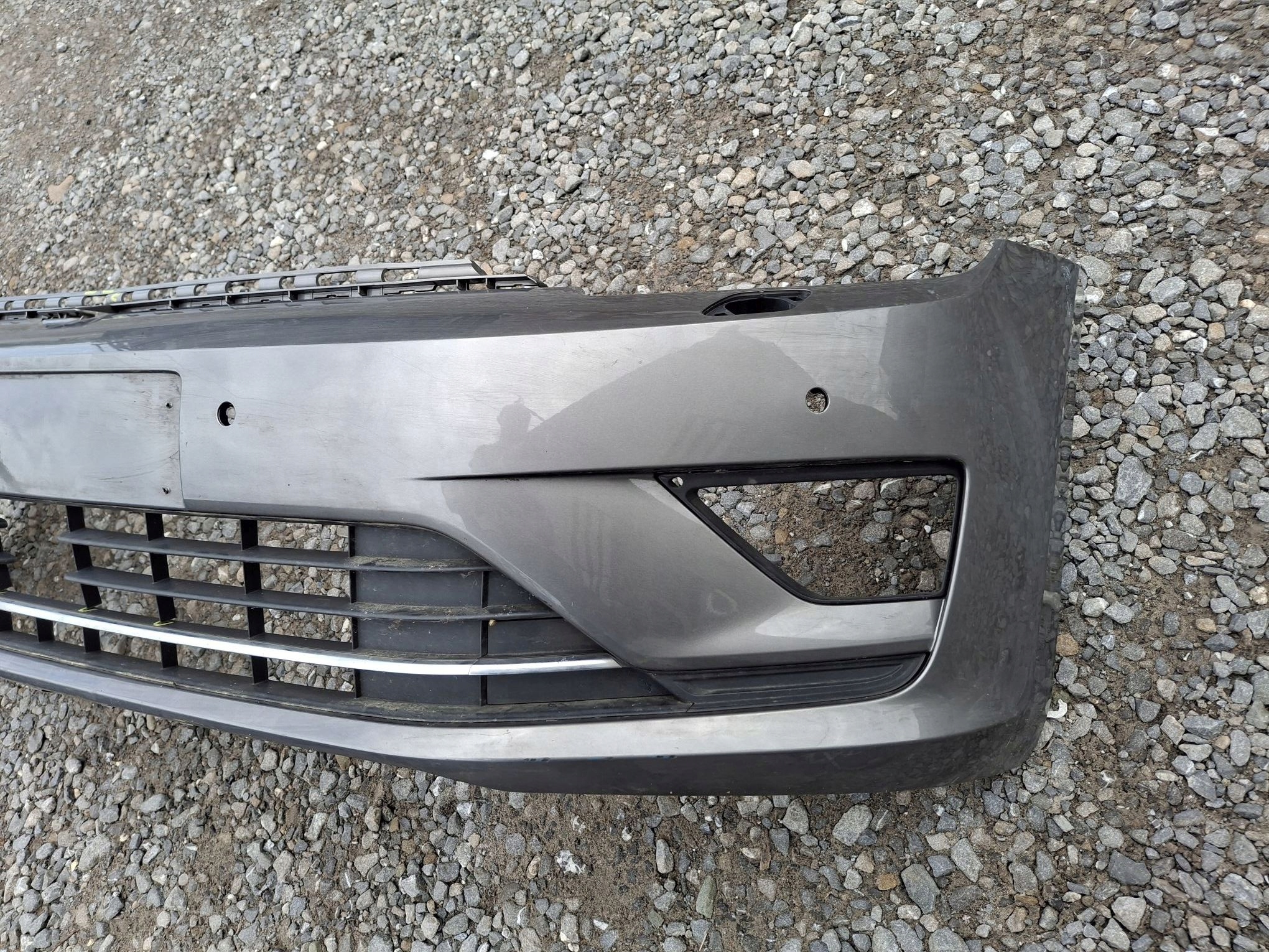 Frontstoßstange VW SPORTSVAN 2014R->