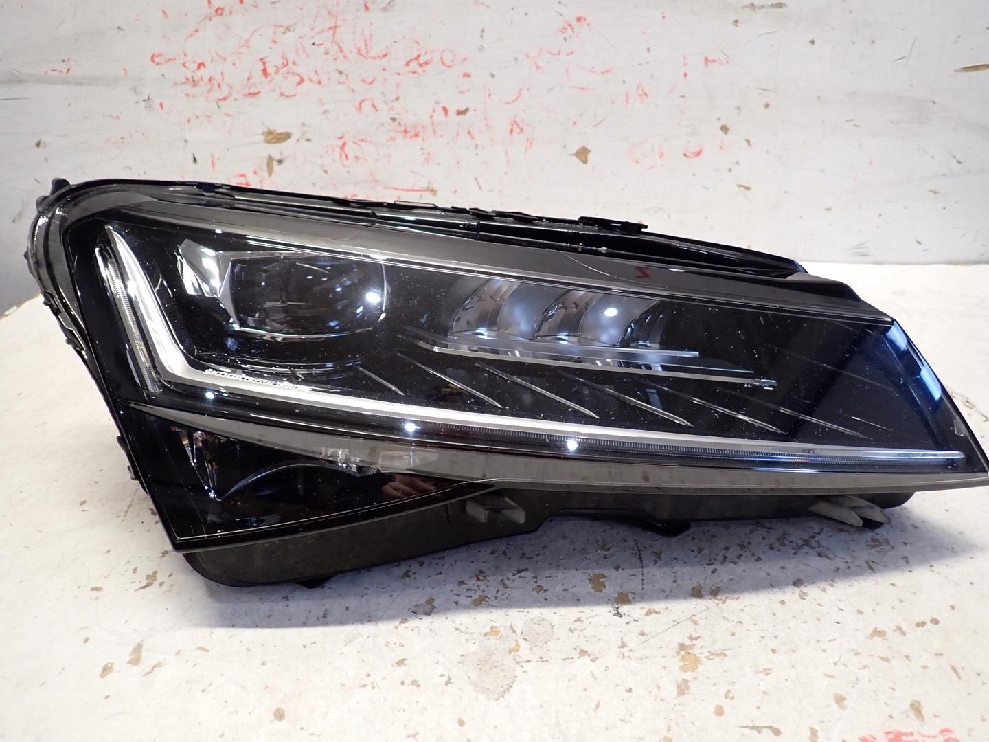 light front front right SKODA SUPERB III LIFT 2019- FULL LED 3V1941016D