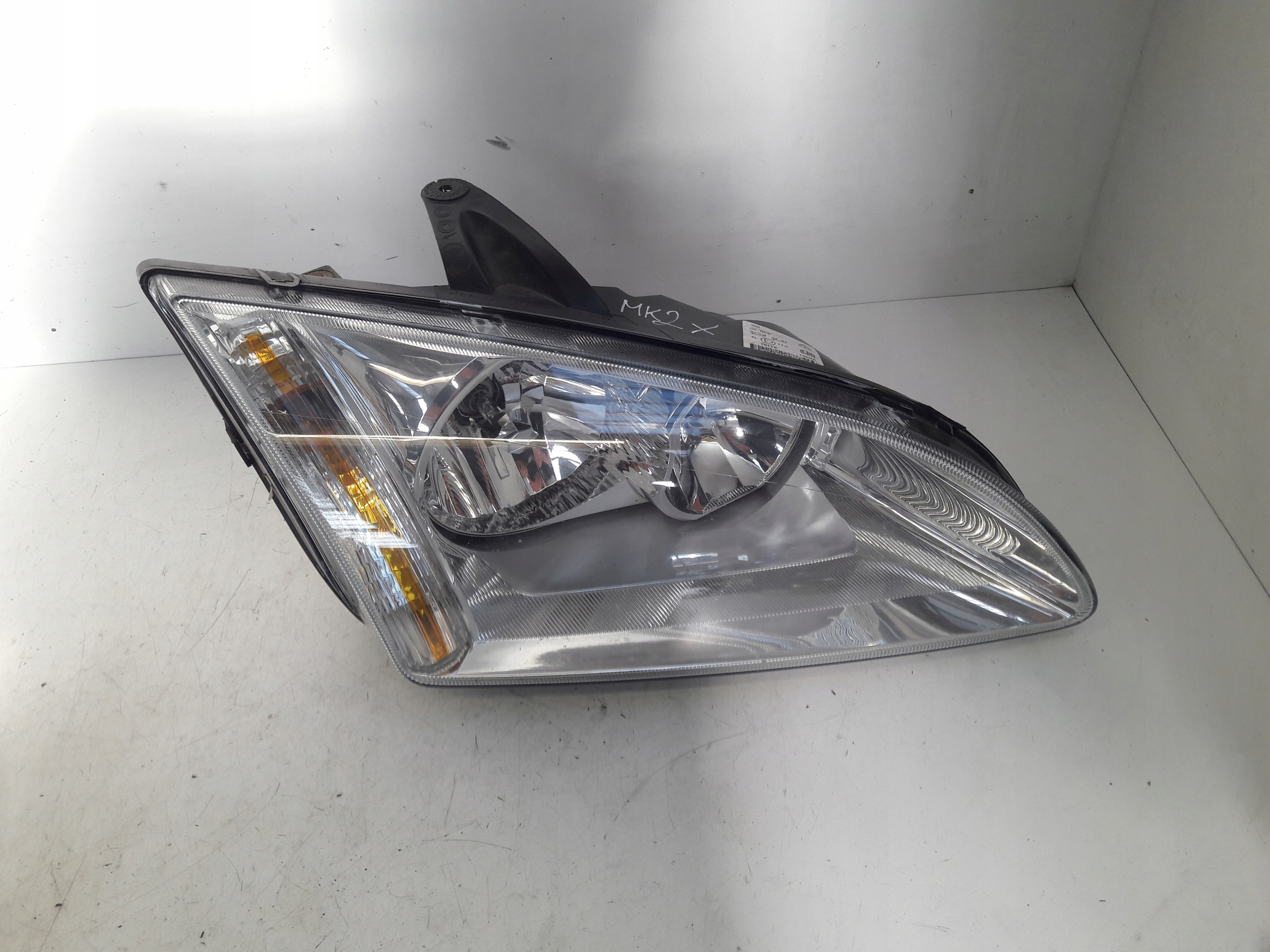 light right front 4M5113W029AE Ford Focus MK2