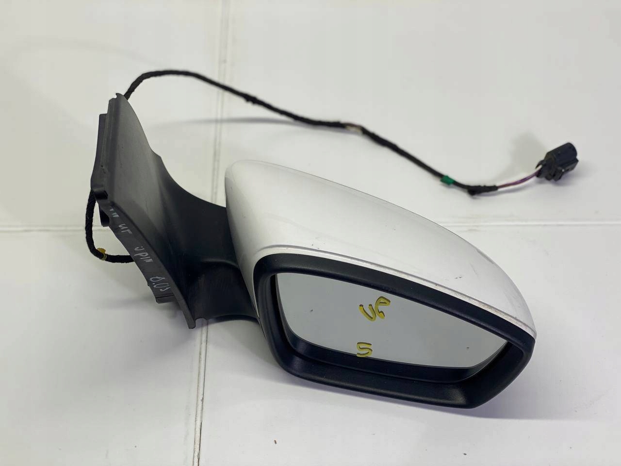 mirror exterior right side Volkswagen Up facelift 2016 1S1857508AB9B9