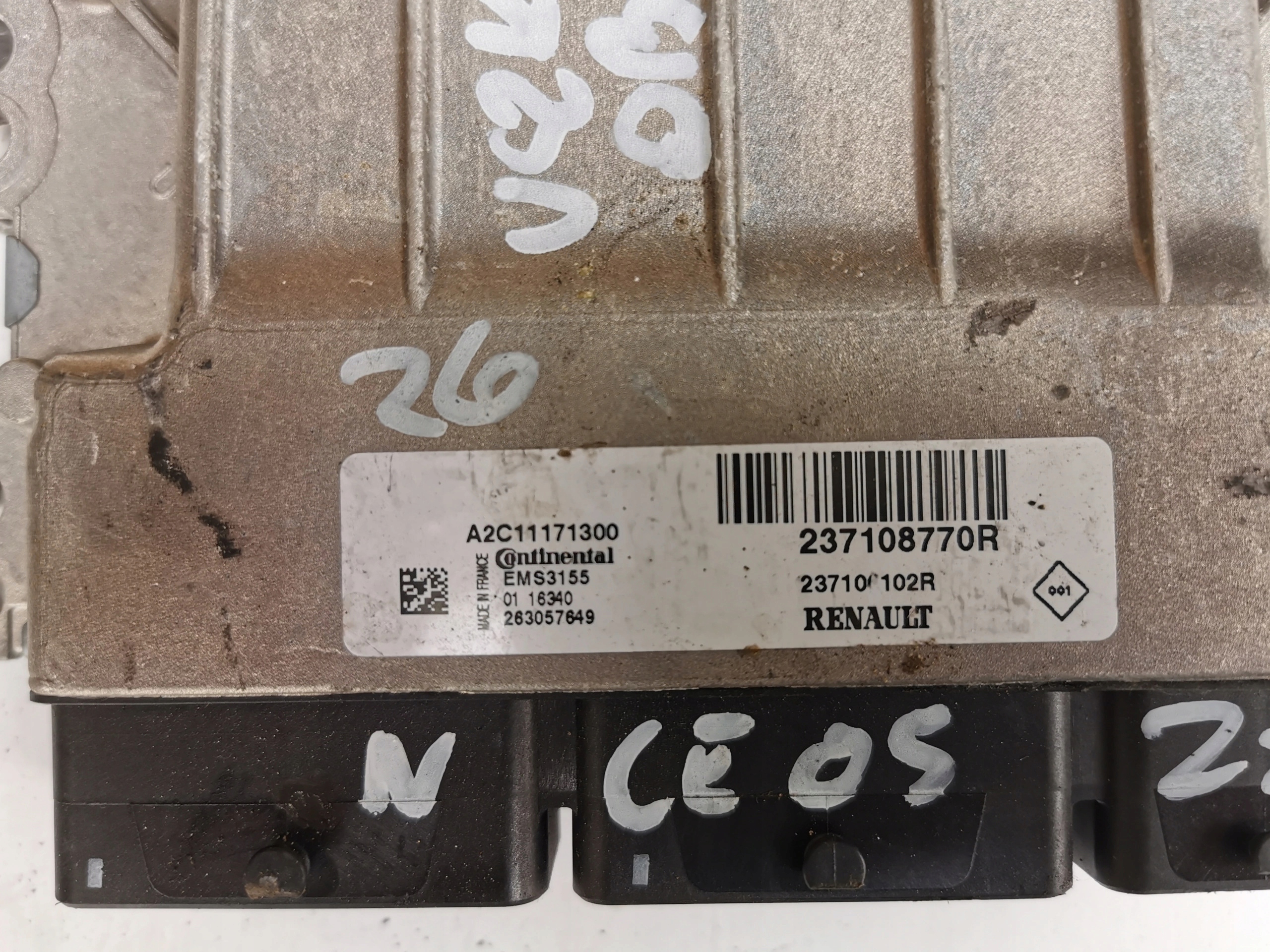 RENAULT CLIO 1.2B A2C11171300 237108770R computer