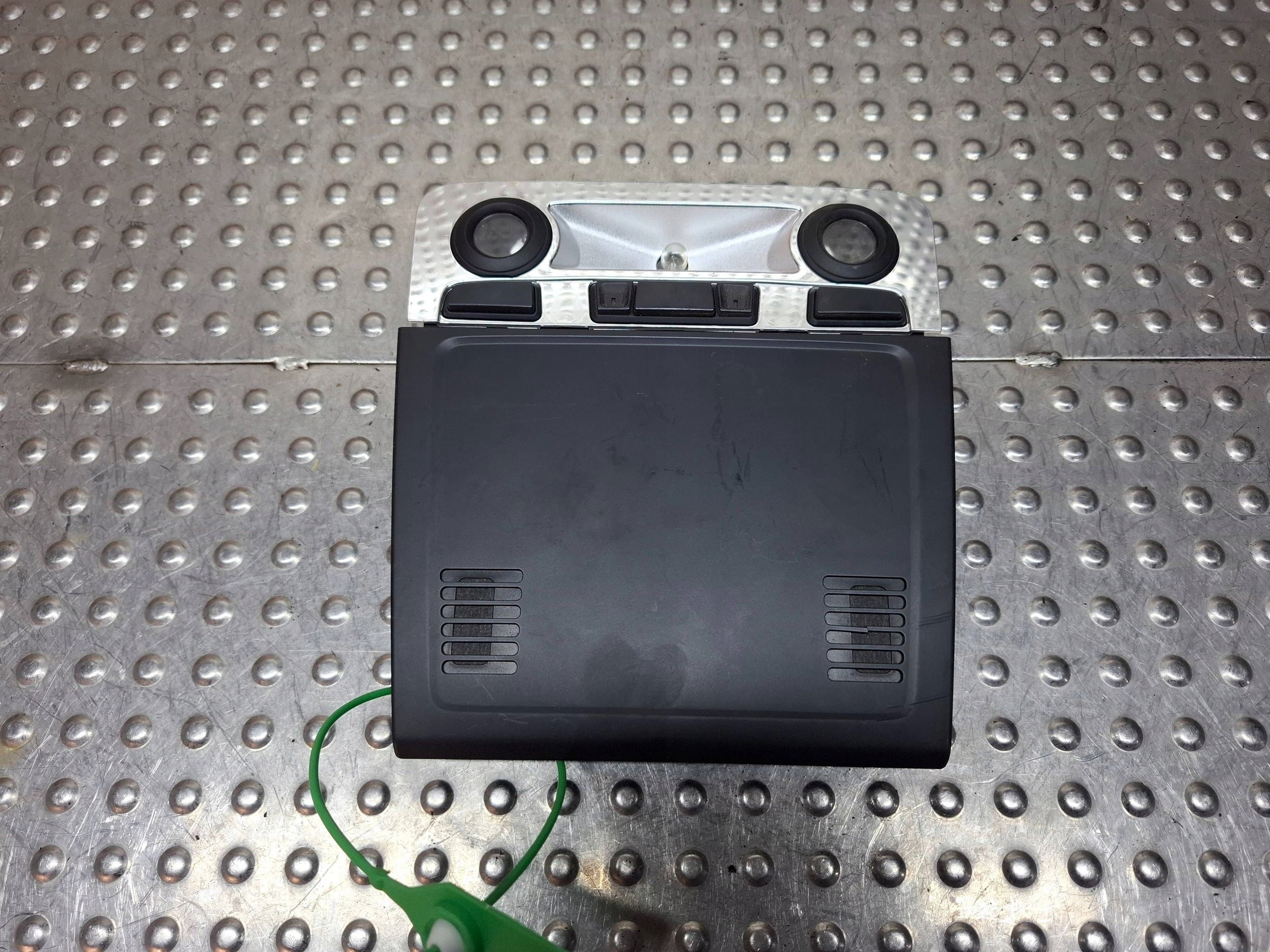 OSWIETLENIE FANALE CIELO INTERNO interna 9137483 BMW E81 E87 E90 E91 E92 OE