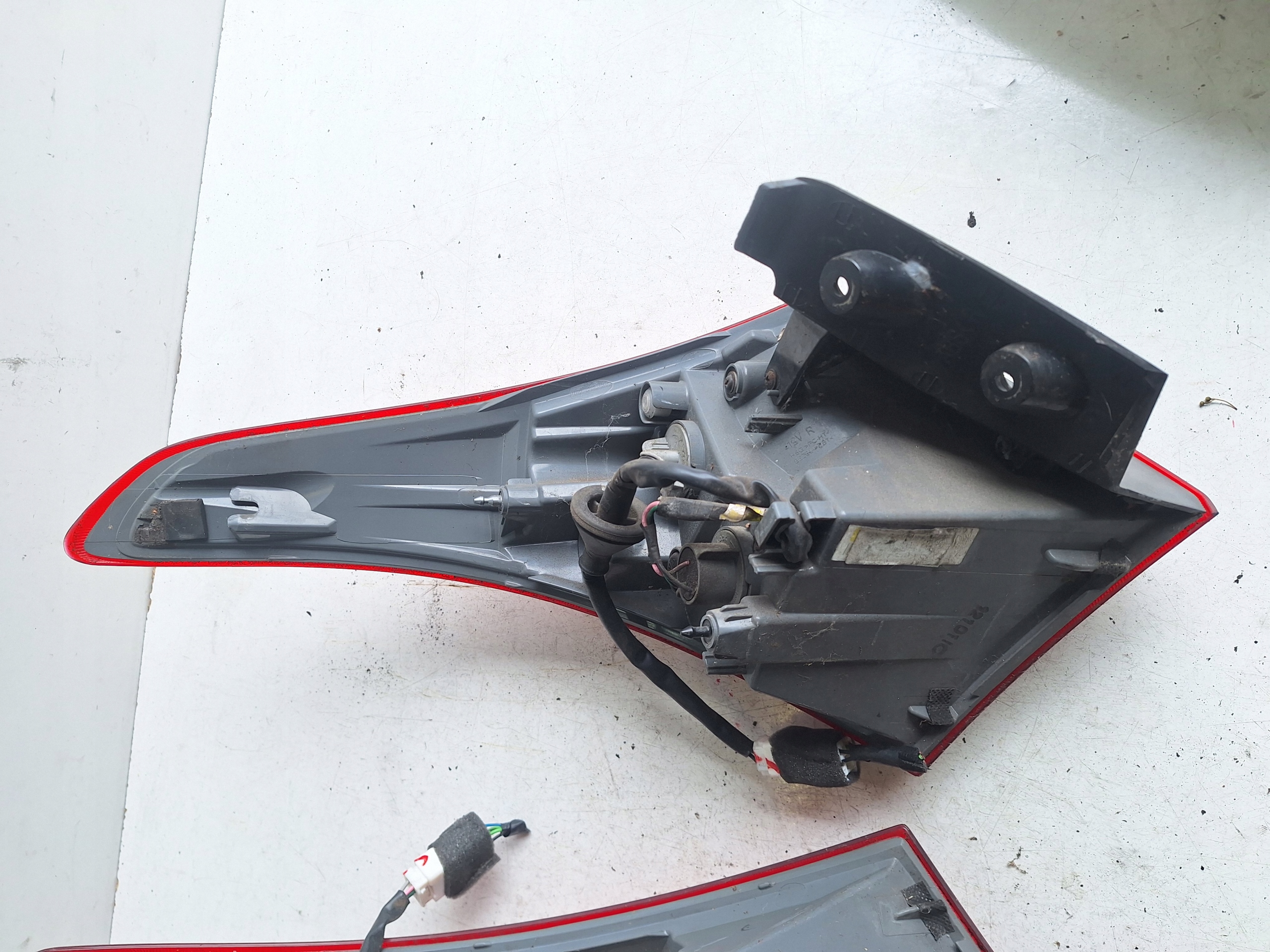 HYUNDAI I30 II HB 12-16 light rear part left