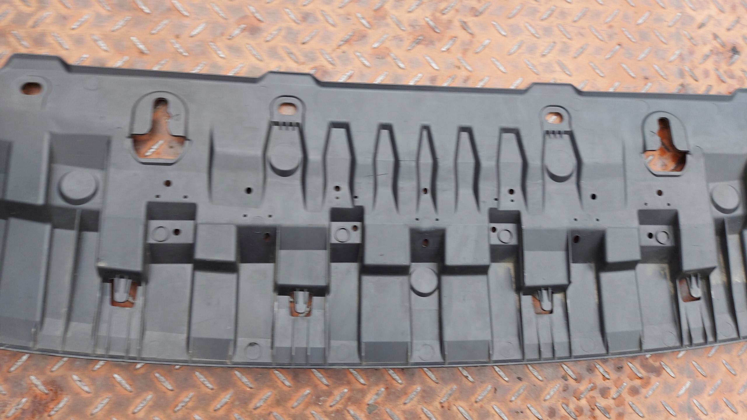 ABSORBER cover below bumper SKODA SUPERB III