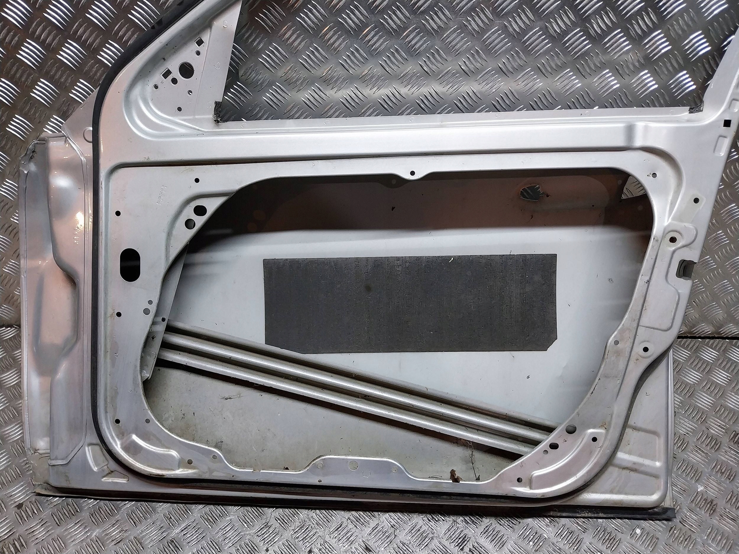 door front right MERCEDES C-KLASA W204 07