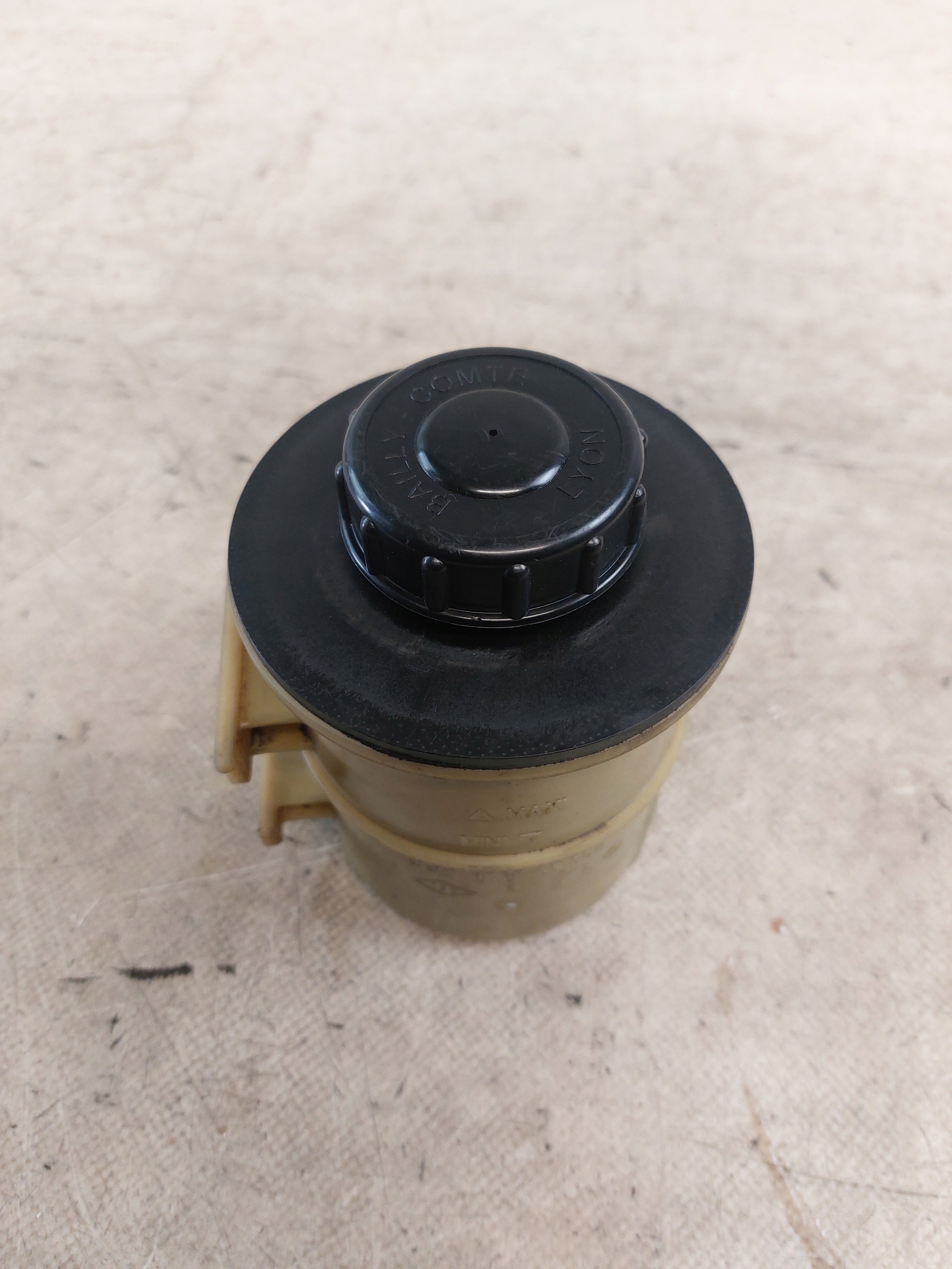 serbatoio LIQUIDO SERVOSTERZO RENAULT LAGUNA II 1.8