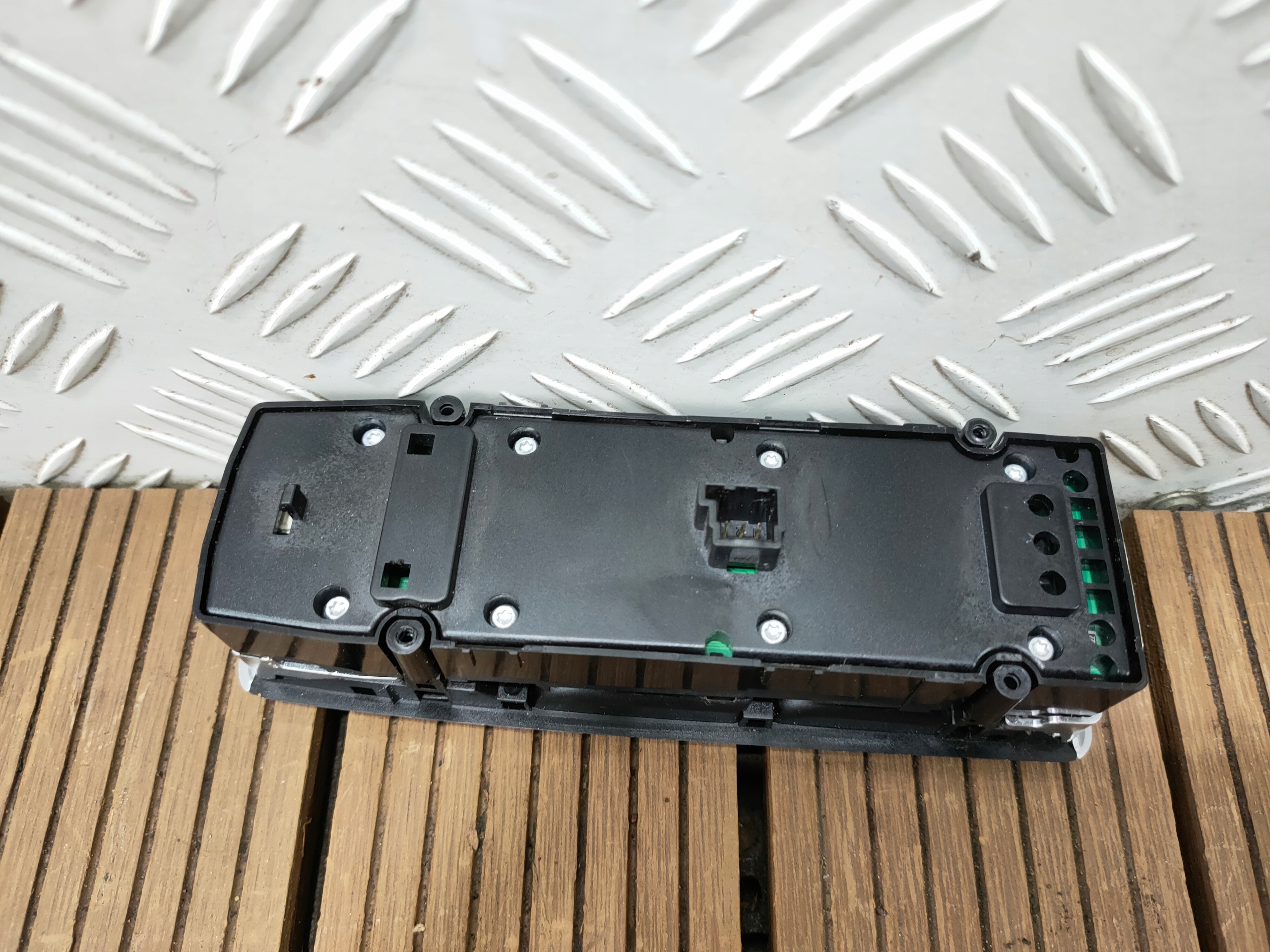 MERCEDES C-KLASA W204 07-14 window control switch PANEL A2049055402 OE