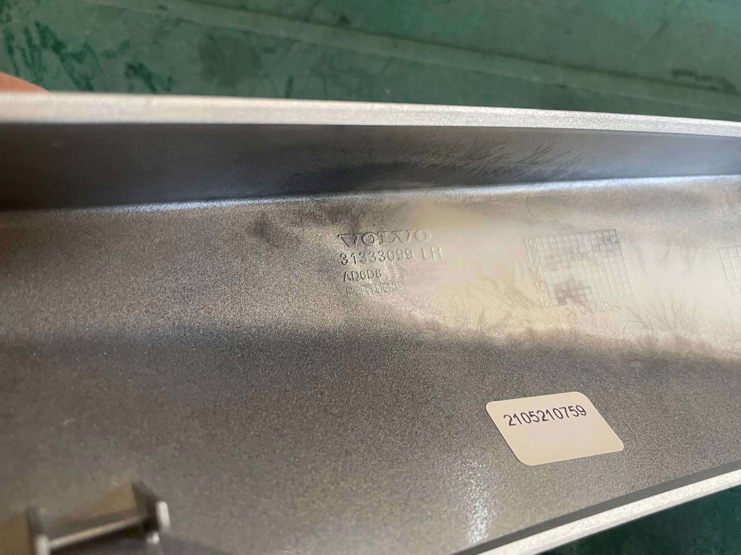 spoiler RELINGU roof left VOLVO XC90 31333099 @A