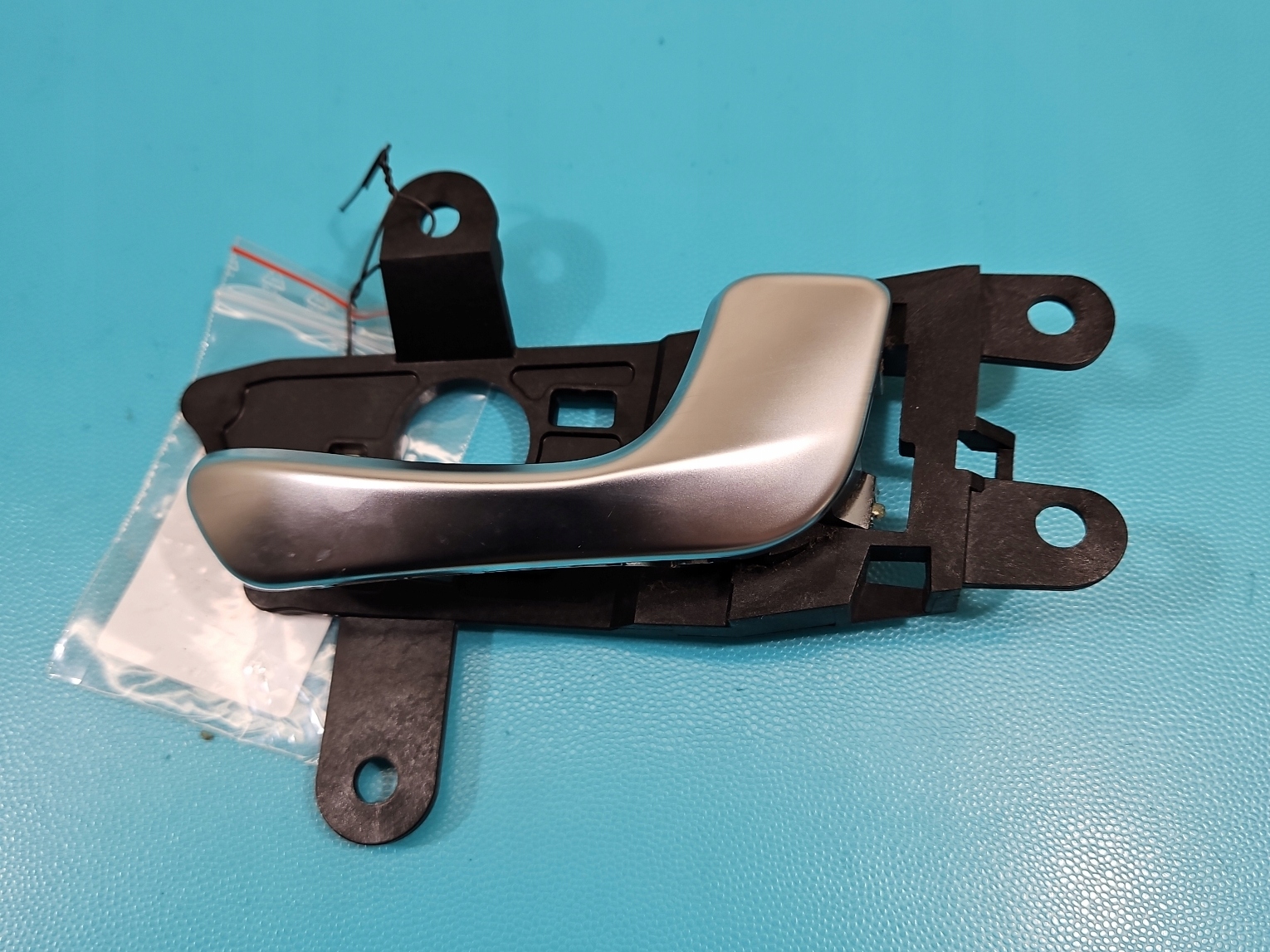 ручка двери внутренняя задняя правая kia OPTIMA IV 15-20