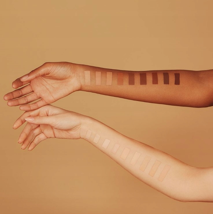 Makeup Revolution Conceal and Define Korektor C3 Marka Makeup Revolution