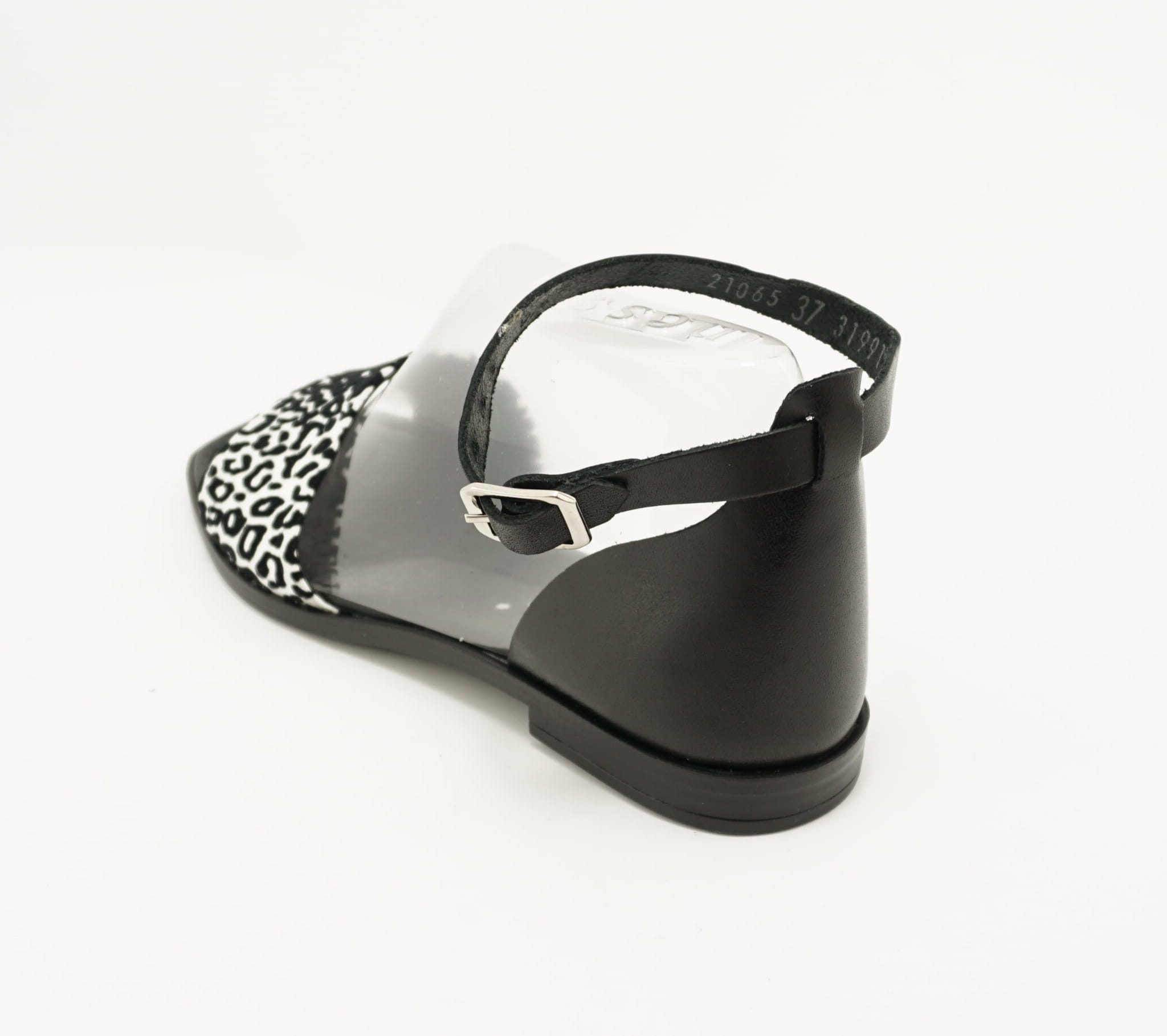 Sandały Nessi 21065 czarny biały Rozmiar 36 Materiał zewnętrzny skóra naturalna