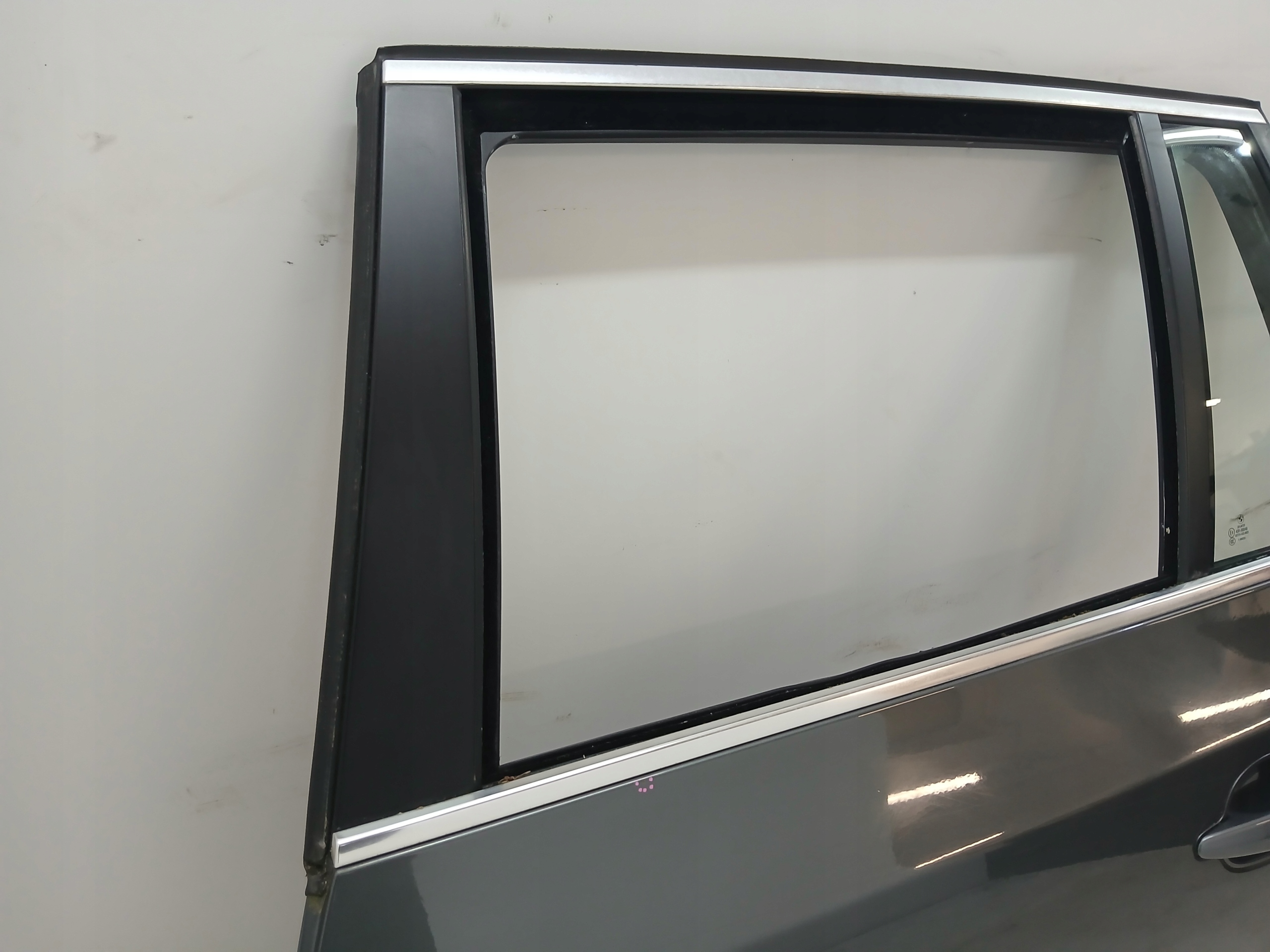 door left rear. BMW E61 TITANGRAU II A36/7