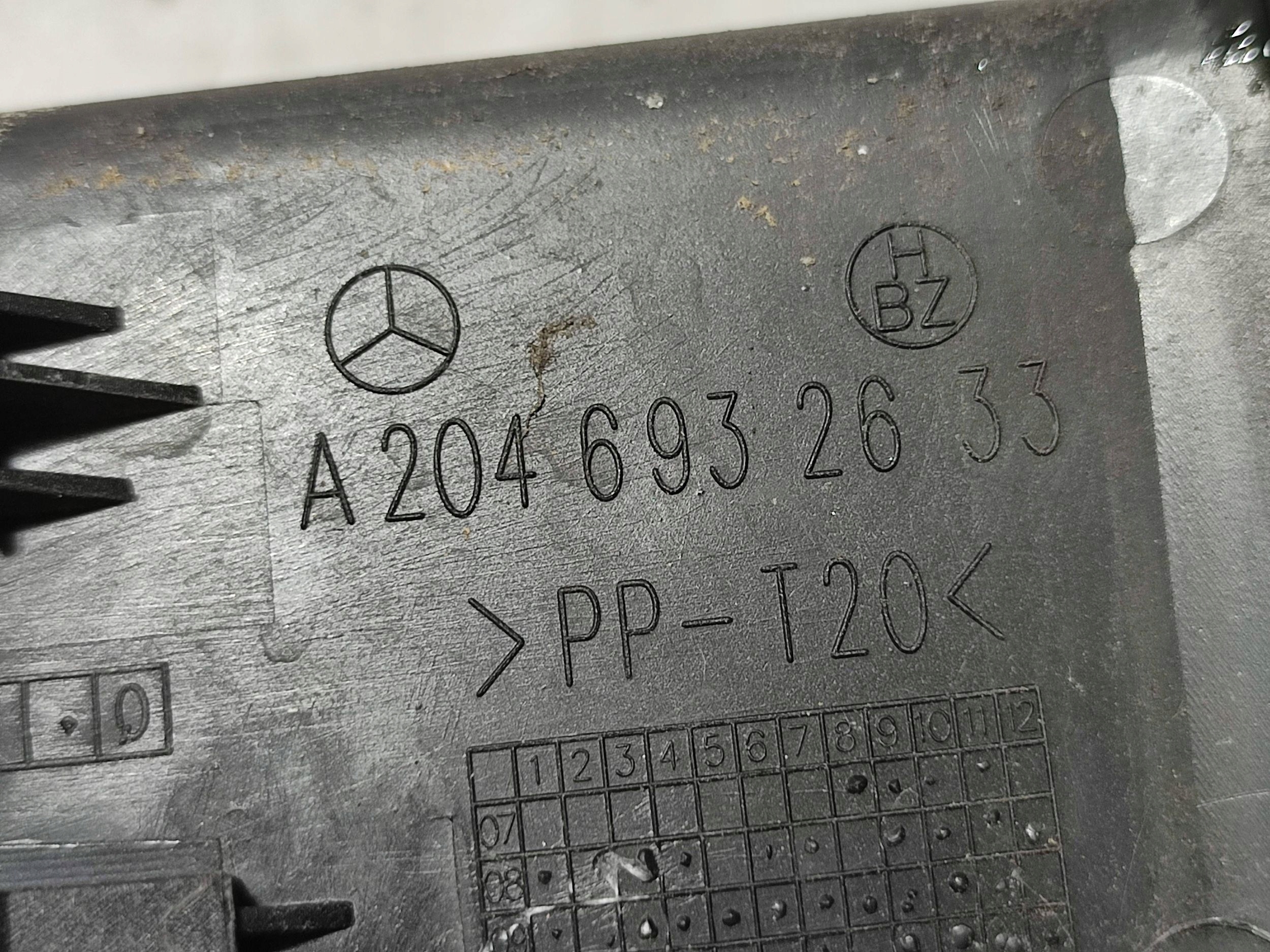 Mercedes-Benz GLK (X204) 2013 rear part right cover bonnet boot