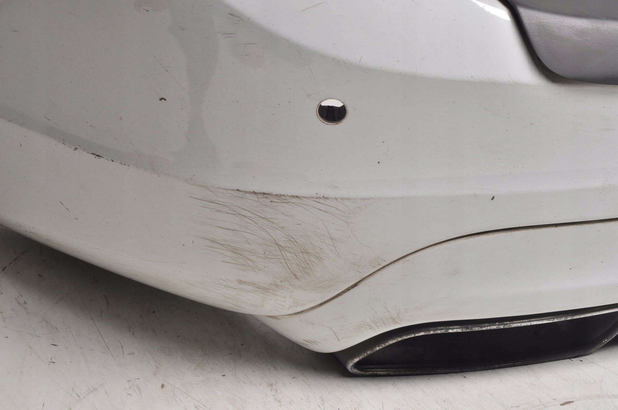 VOLVO V60 LIFT ZDERZAK TYŁ TYLNY PDC Strona zabudowy tył