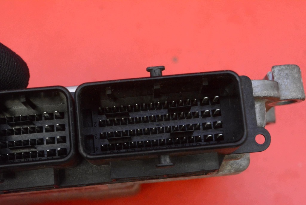 control unit computer of the engine 237102265R OPEL MOVANO B 2.3 CDTI 125 KM 10-22
