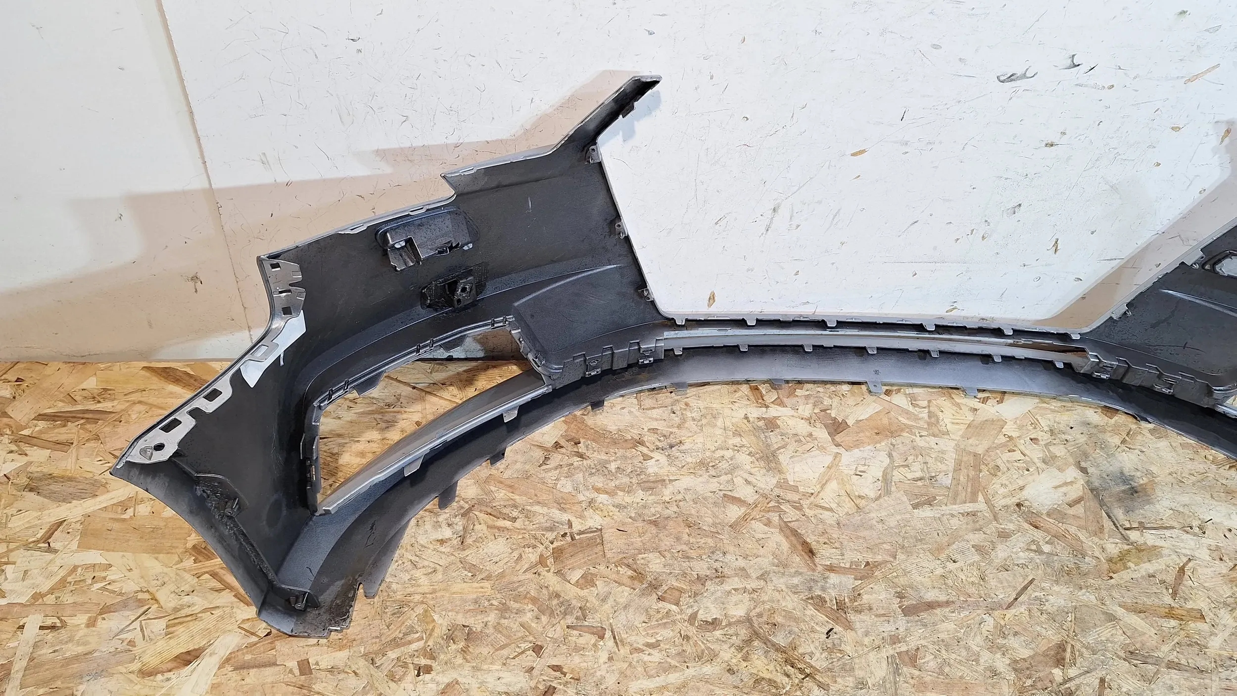 bumper front 8V3807437AF Audi A3 8V Lift 16