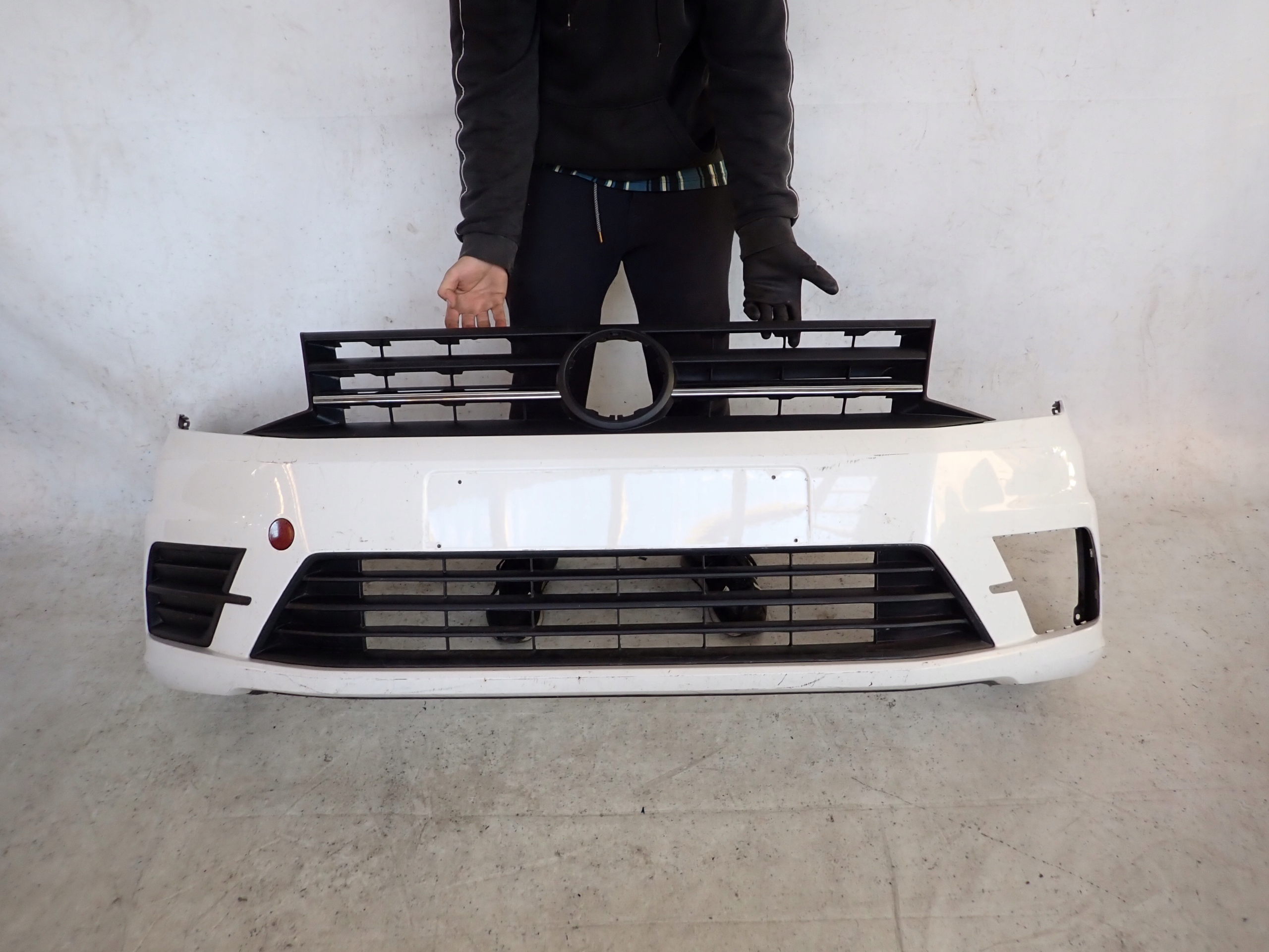VW CADDY III 2K5 LIFT 15- bumper front front