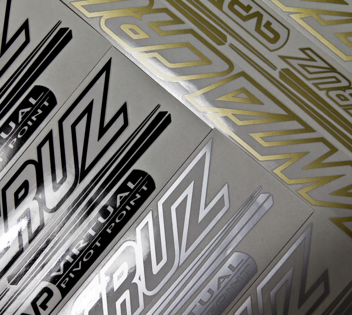 Naklejki Rowerowe Wzór SANTA CRUZ Nalepki na Ramę, Różne kolory, modele