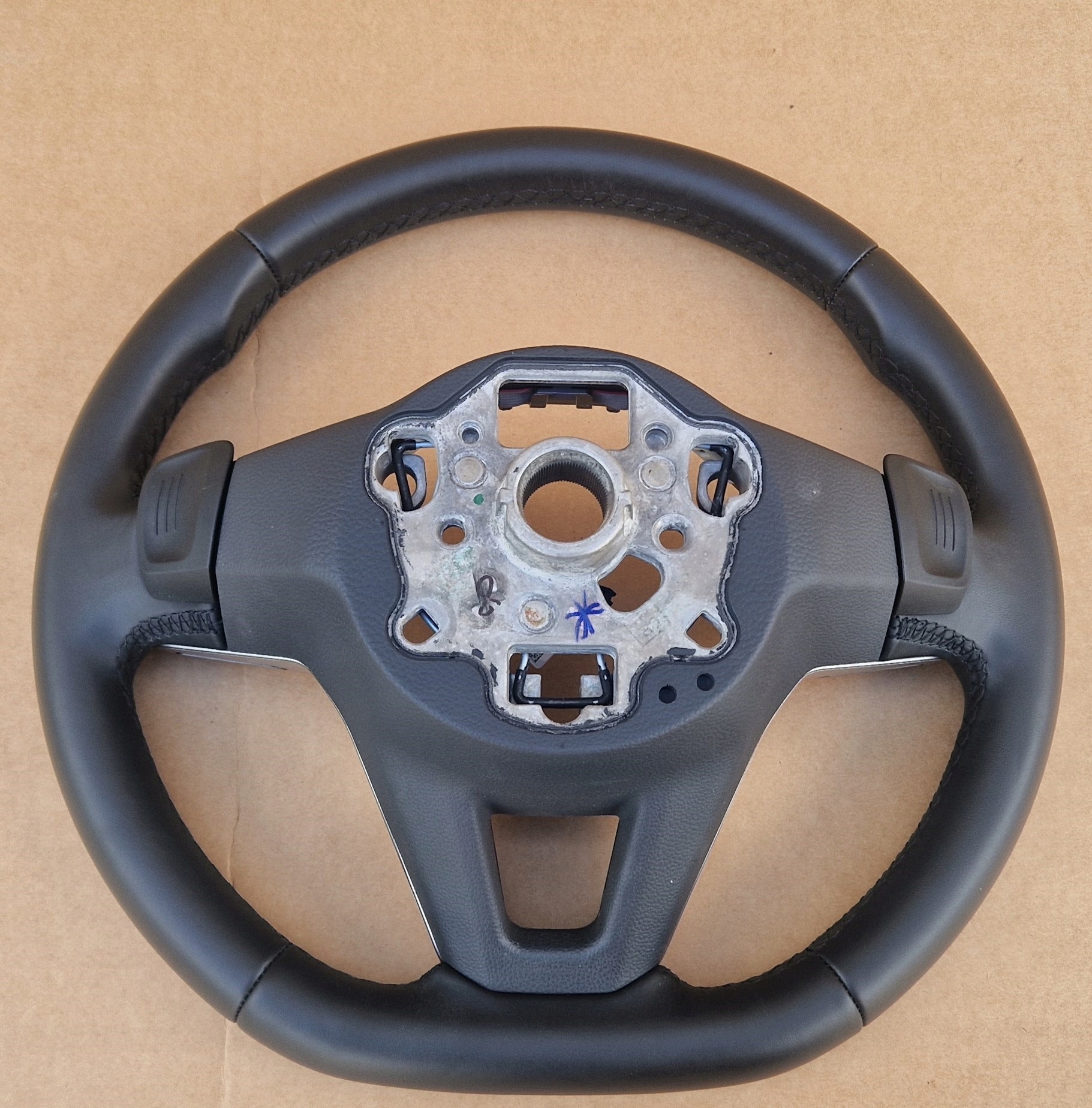 volant GOLF 8 VIII PASSAT B8 5H0419089ET chauffant comme neuf original