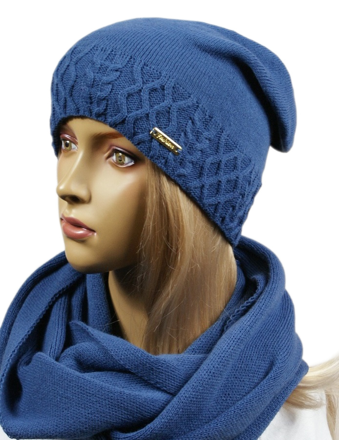 

Komplet Czapka gwiazda + Komin # 30