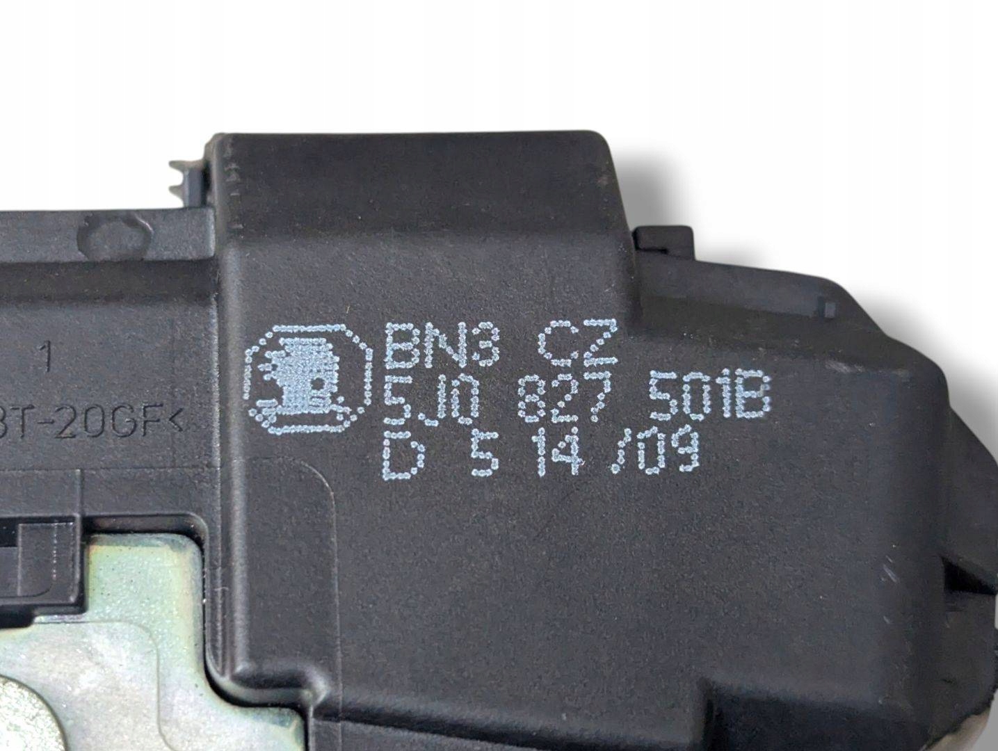 lock bonnet boot Skoda Fabia 2 5J 2009 5J0827501B