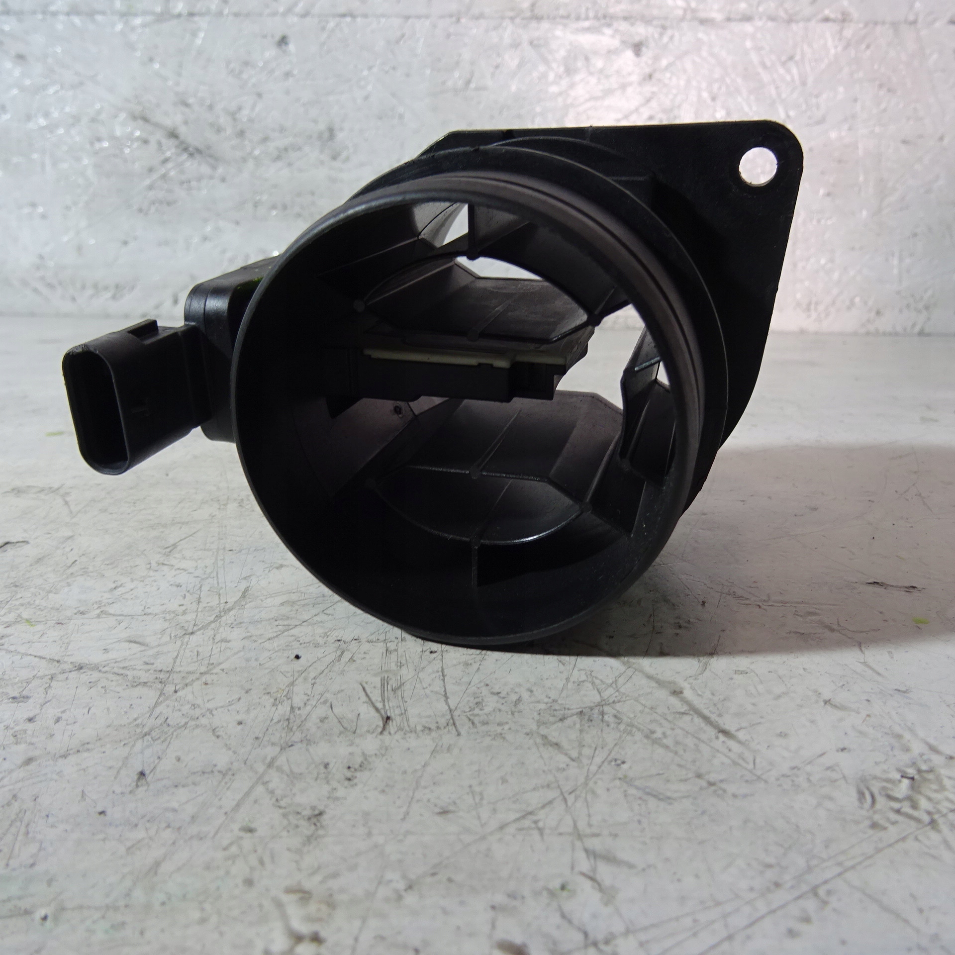 SKODA RAPID 1.4TDI flow meter 04L906461B