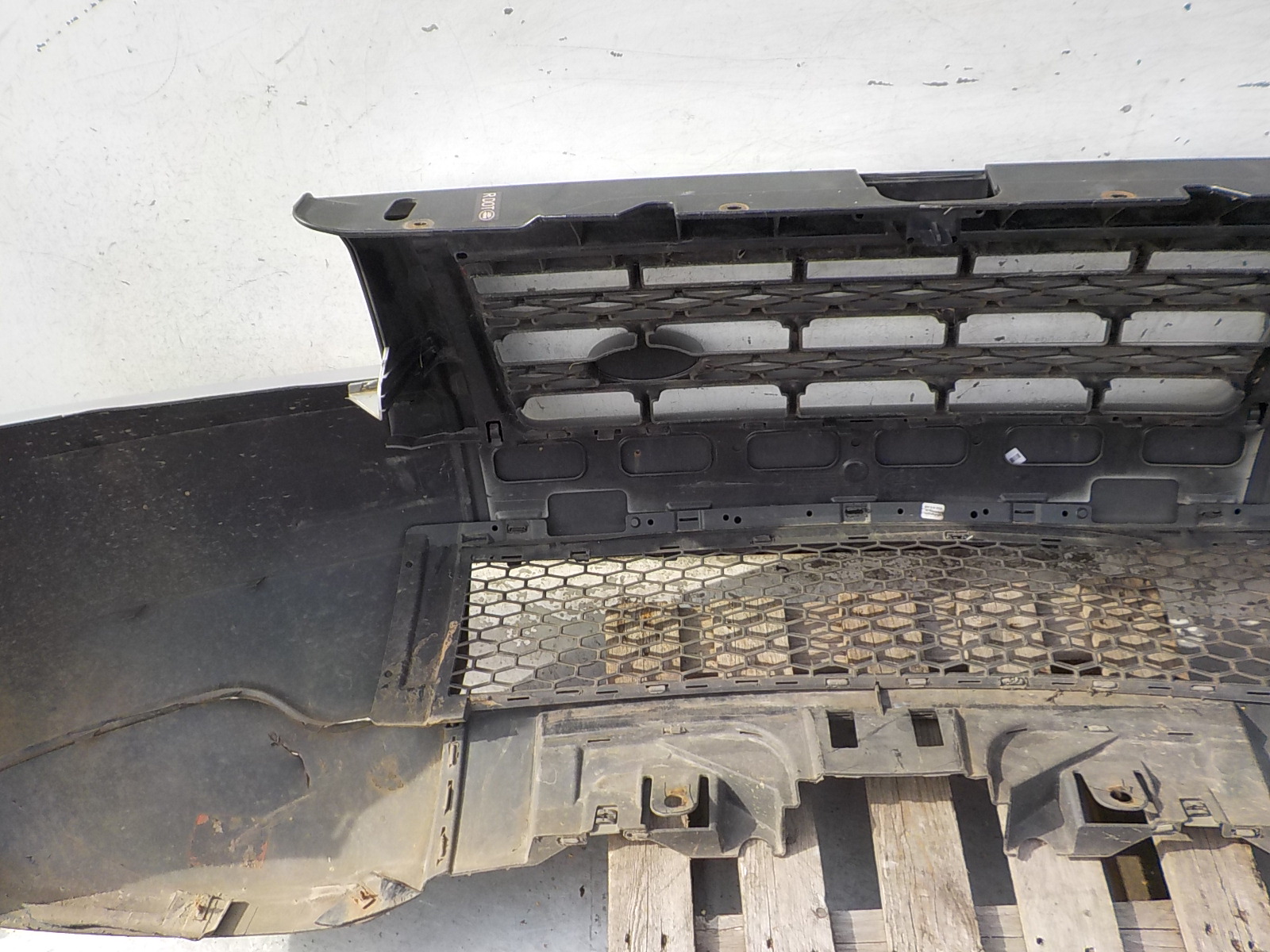 408 LAND ROVER FREELANDER II bumper front front