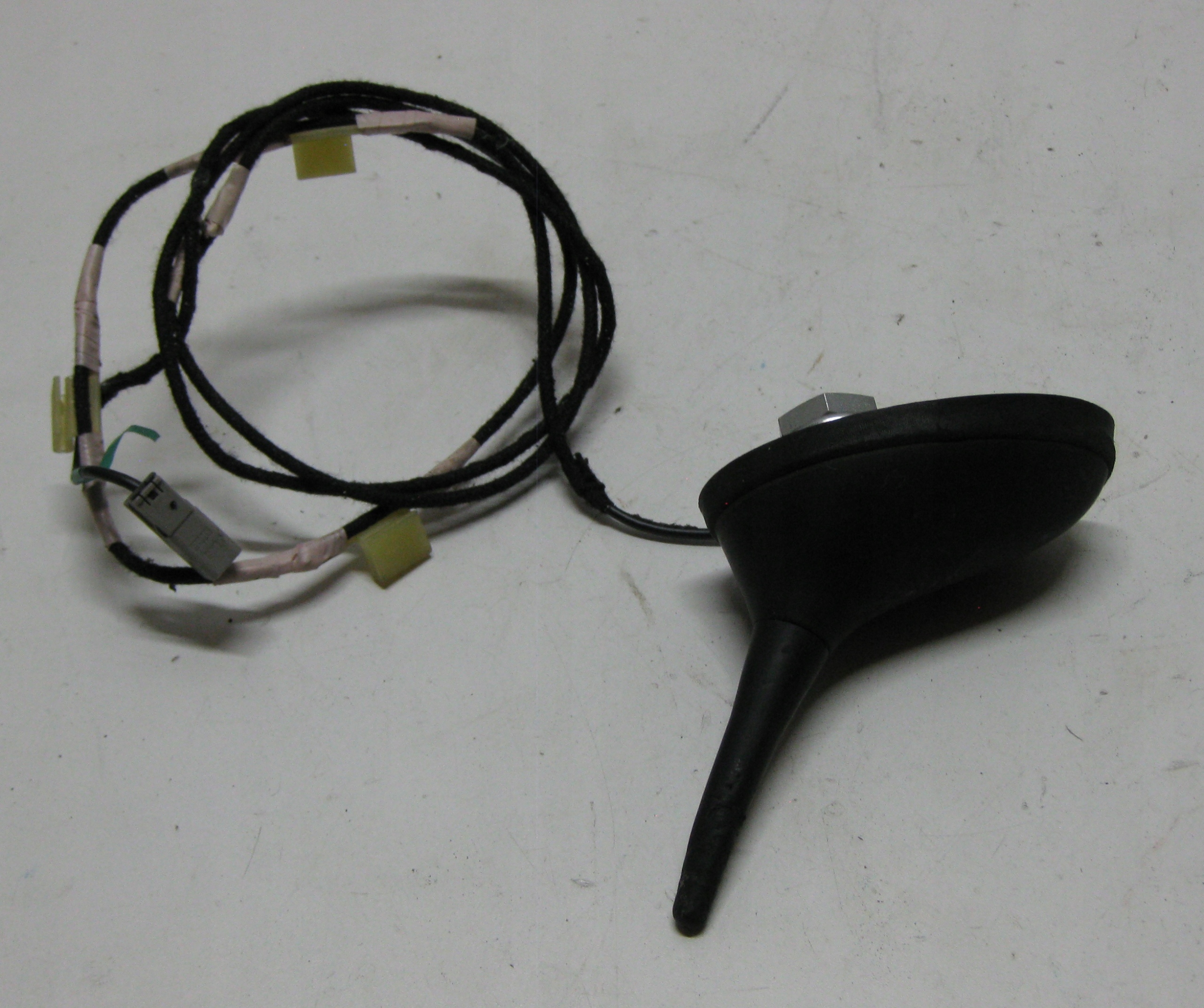 CITROEN C5 III 14R ANTENA dach GPS 9664546180